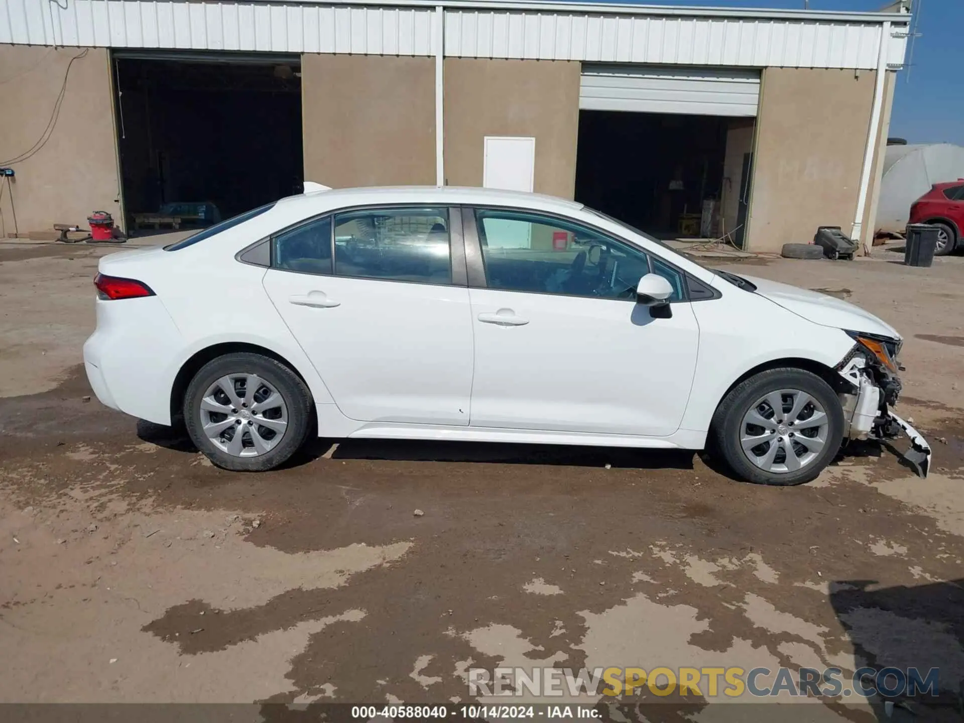 14 Photograph of a damaged car 5YFEPRAE0LP103932 TOYOTA COROLLA 2020