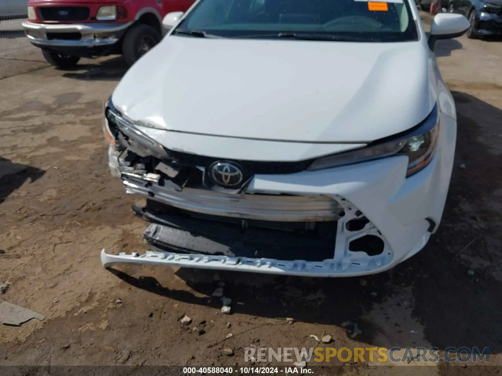 6 Photograph of a damaged car 5YFEPRAE0LP103932 TOYOTA COROLLA 2020