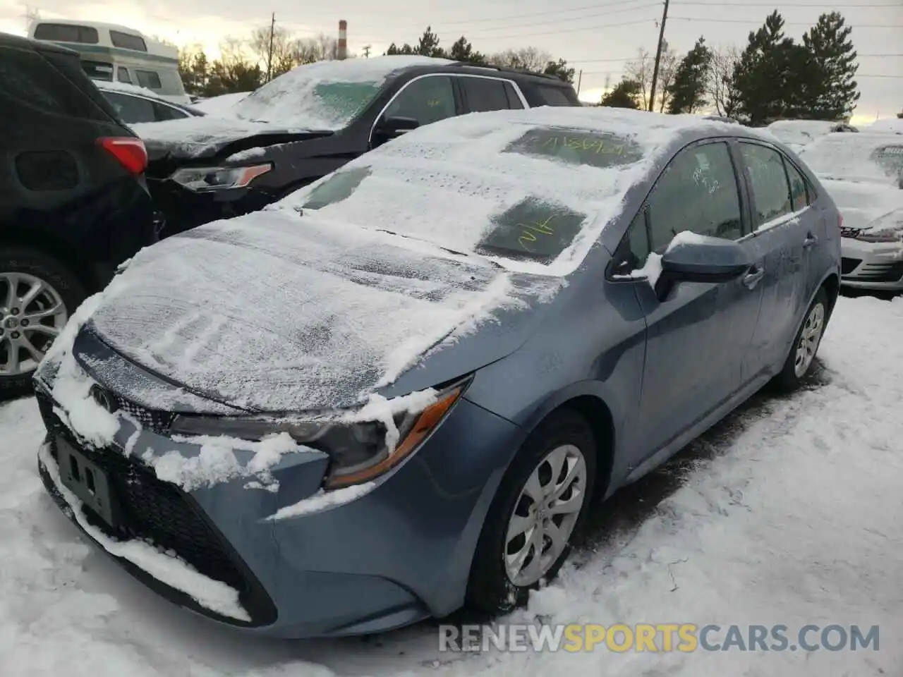 2 Photograph of a damaged car 5YFEPRAE0LP105468 TOYOTA COROLLA 2020