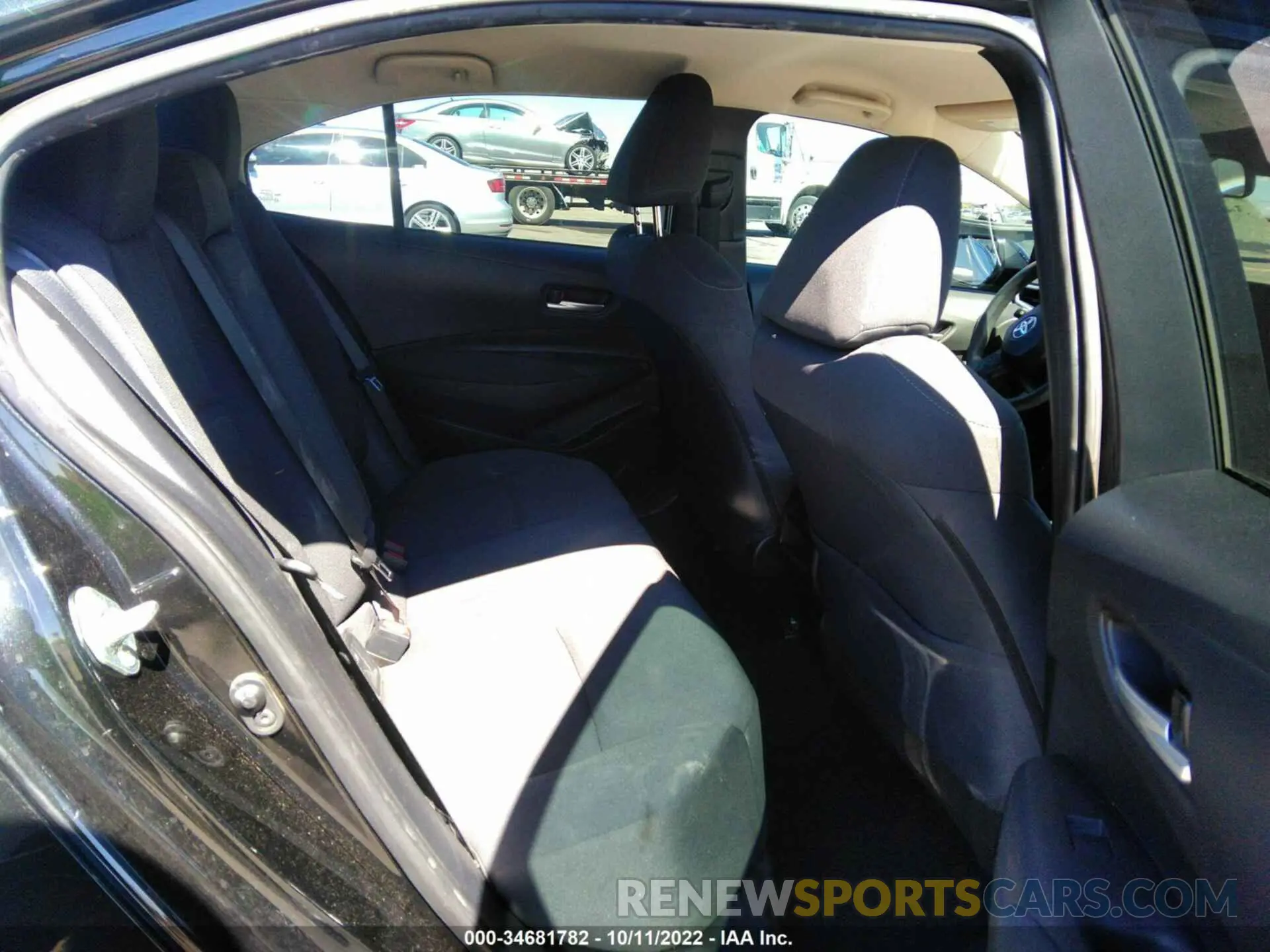 8 Photograph of a damaged car 5YFEPRAE0LP106250 TOYOTA COROLLA 2020
