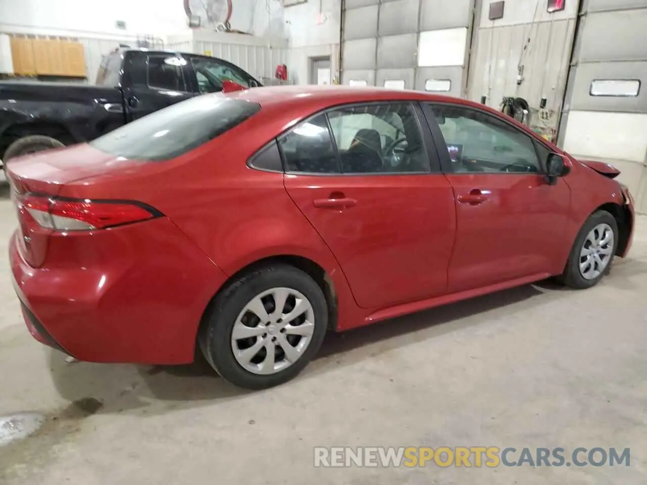 3 Photograph of a damaged car 5YFEPRAE0LP110668 TOYOTA COROLLA 2020