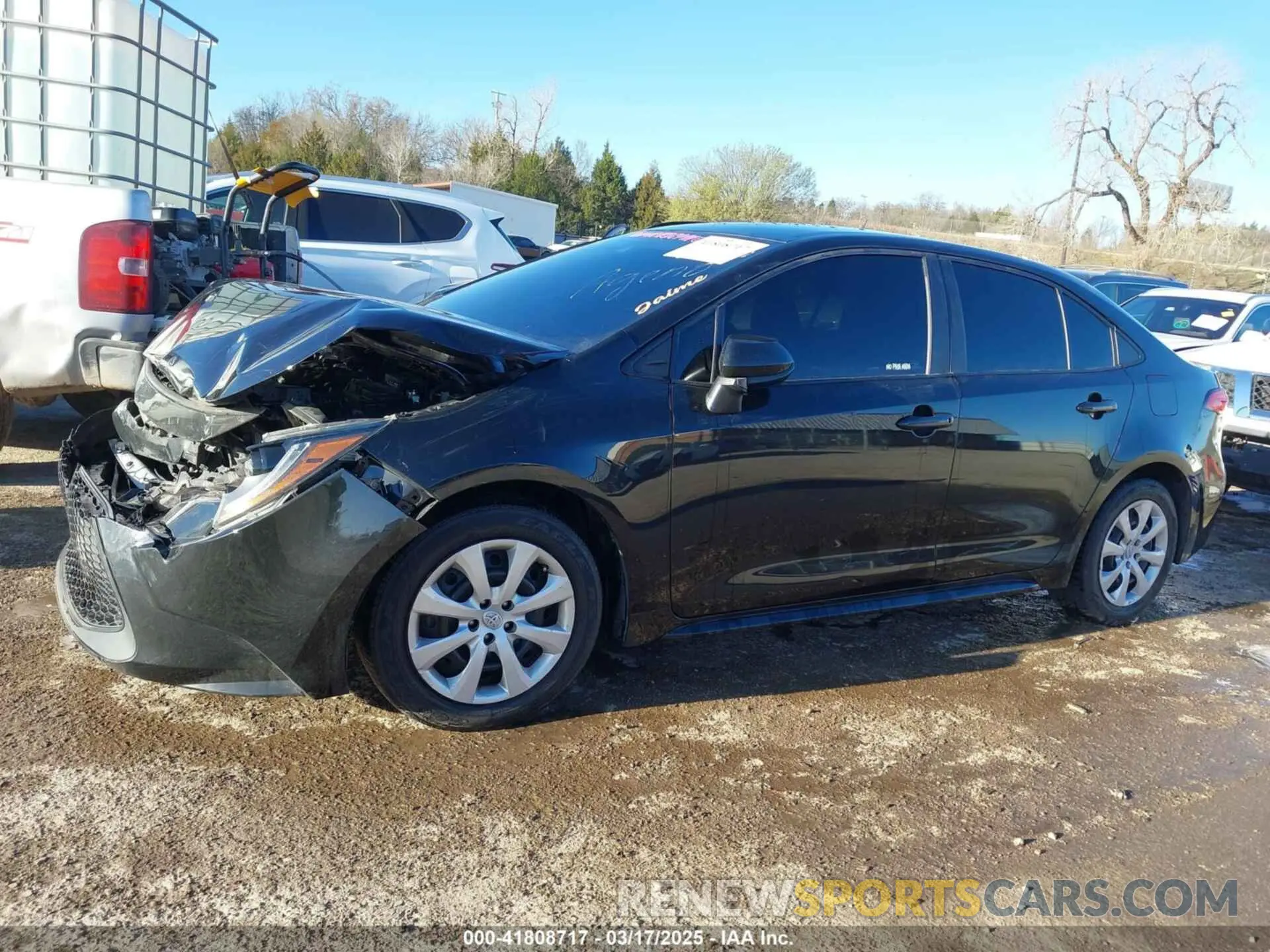 13 Photograph of a damaged car 5YFEPRAE0LP113960 TOYOTA COROLLA 2020