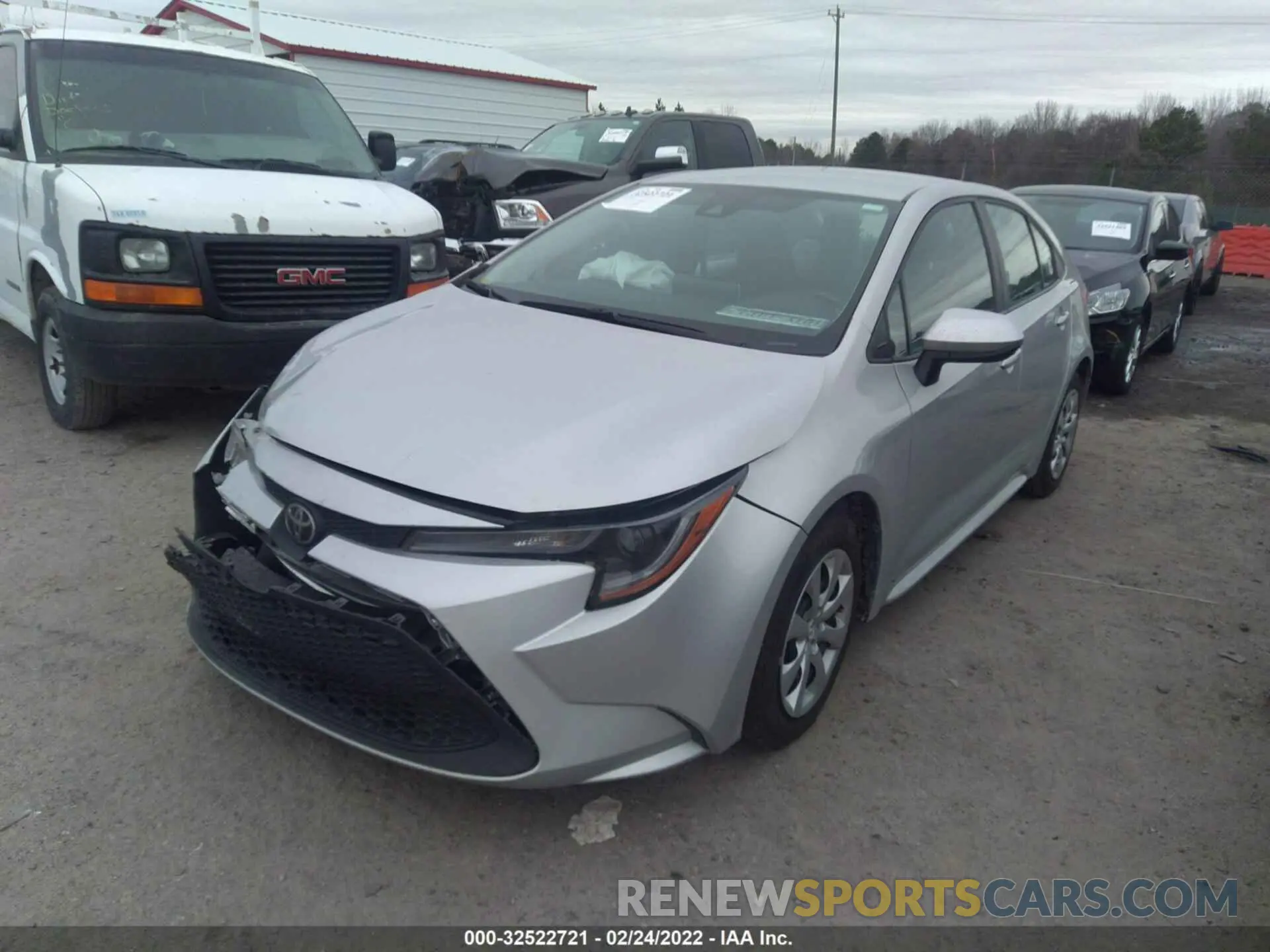 2 Photograph of a damaged car 5YFEPRAE0LP128409 TOYOTA COROLLA 2020