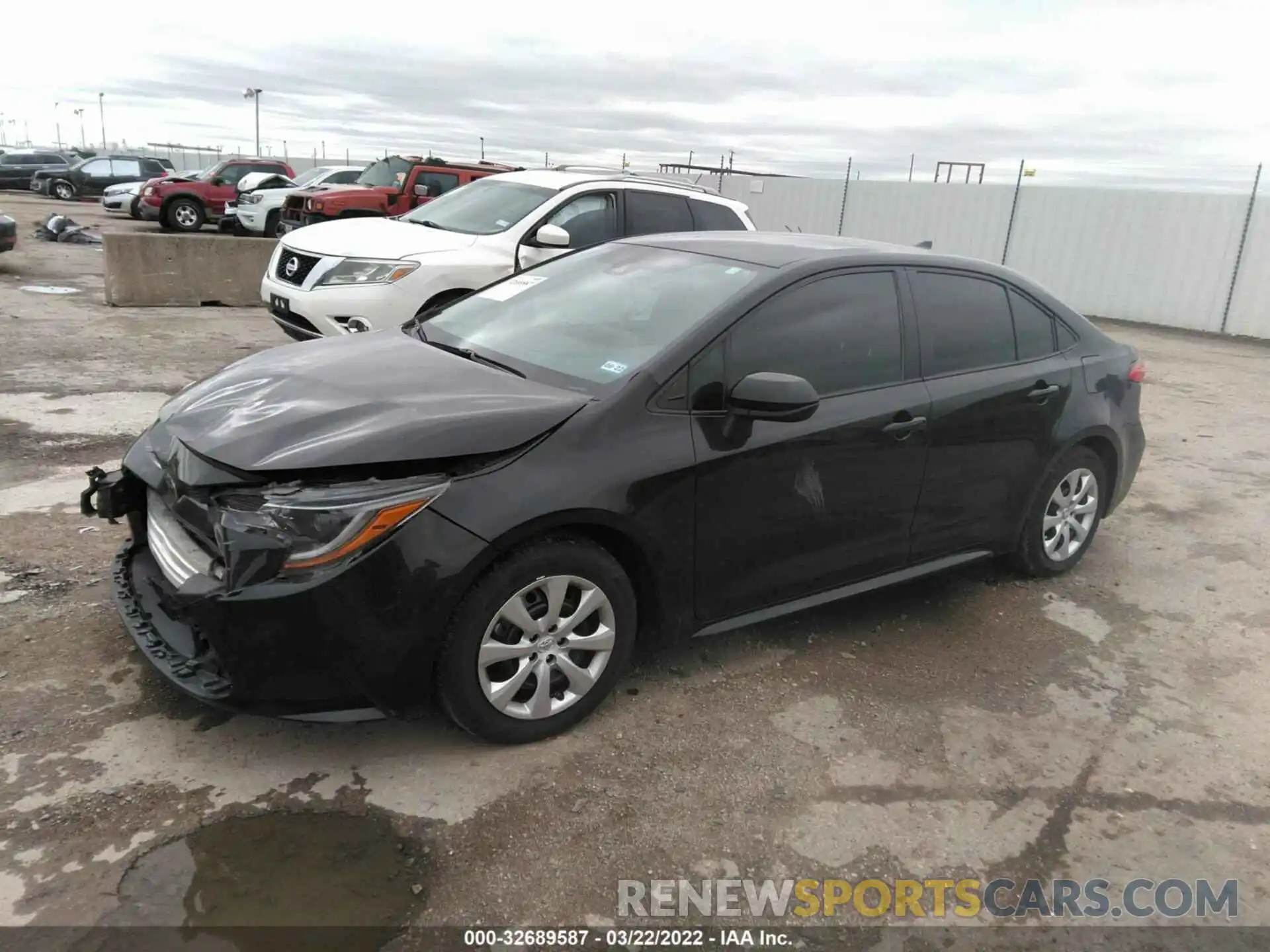 2 Photograph of a damaged car 5YFEPRAE0LP131987 TOYOTA COROLLA 2020