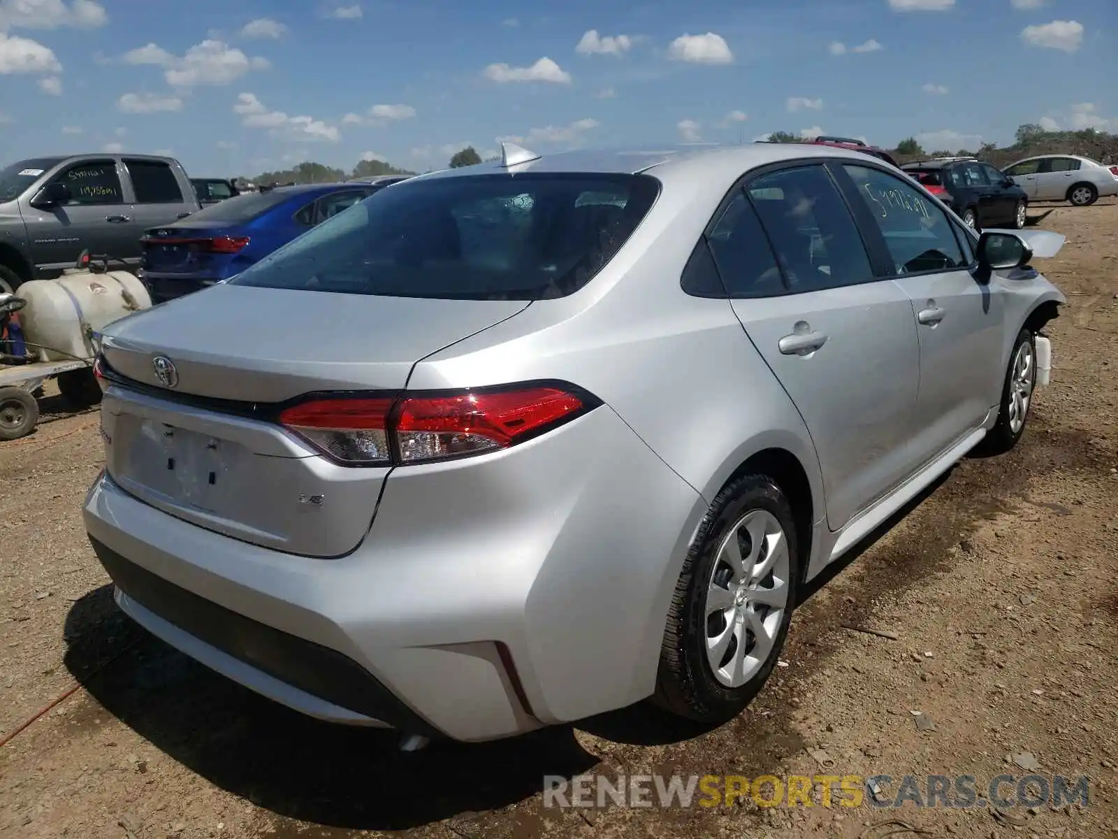 4 Photograph of a damaged car 5YFEPRAE0LP132878 TOYOTA COROLLA 2020