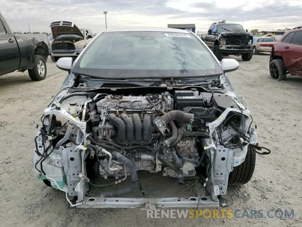 5 Photograph of a damaged car 5YFEPRAE0LP137238 TOYOTA COROLLA 2020