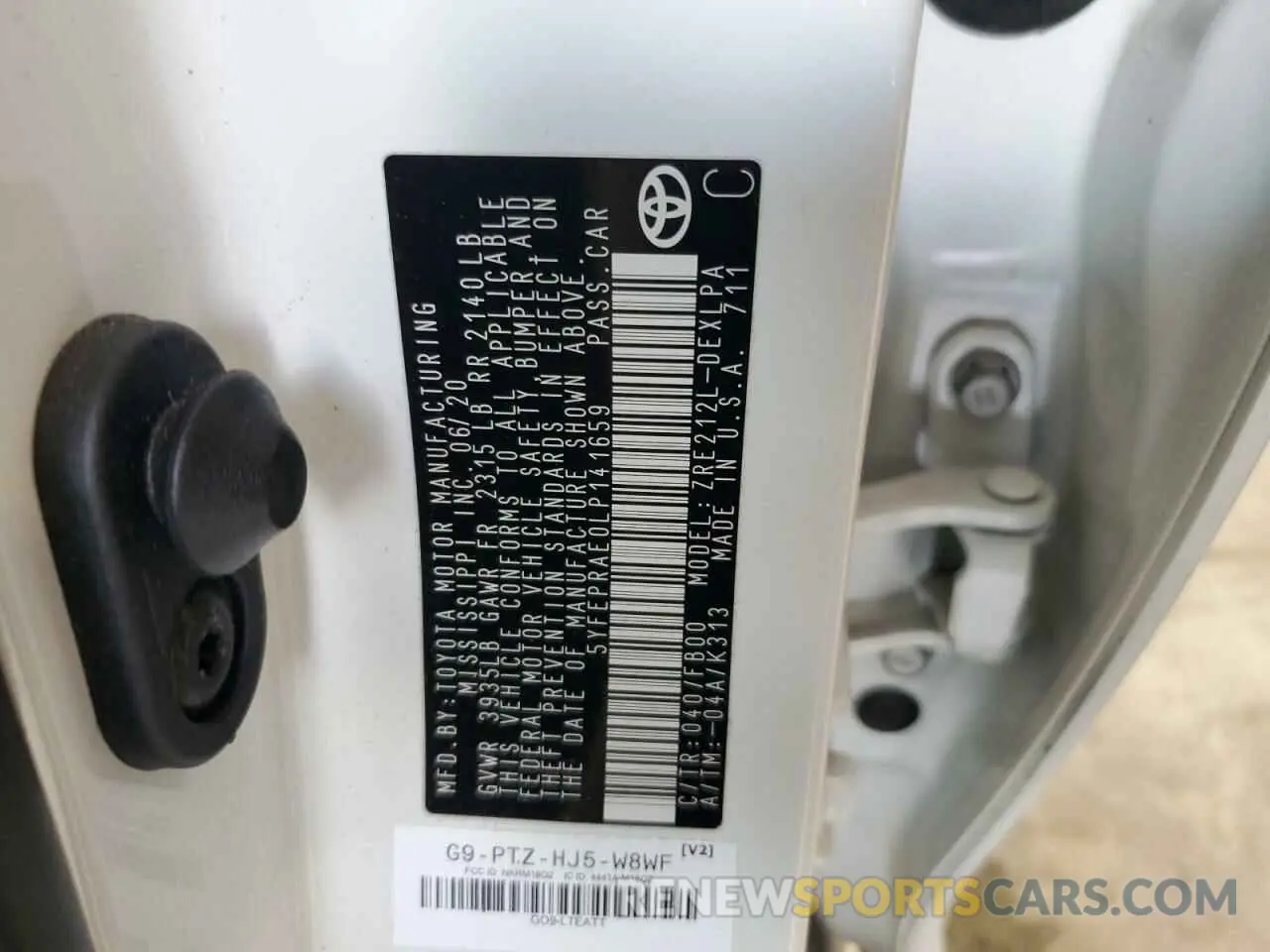 12 Photograph of a damaged car 5YFEPRAE0LP141659 TOYOTA COROLLA 2020