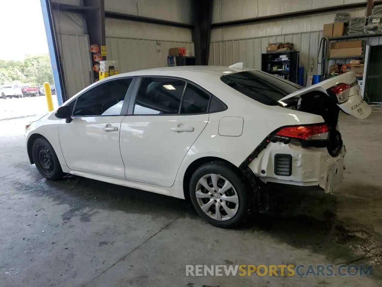 2 Photograph of a damaged car 5YFEPRAE0LP141659 TOYOTA COROLLA 2020