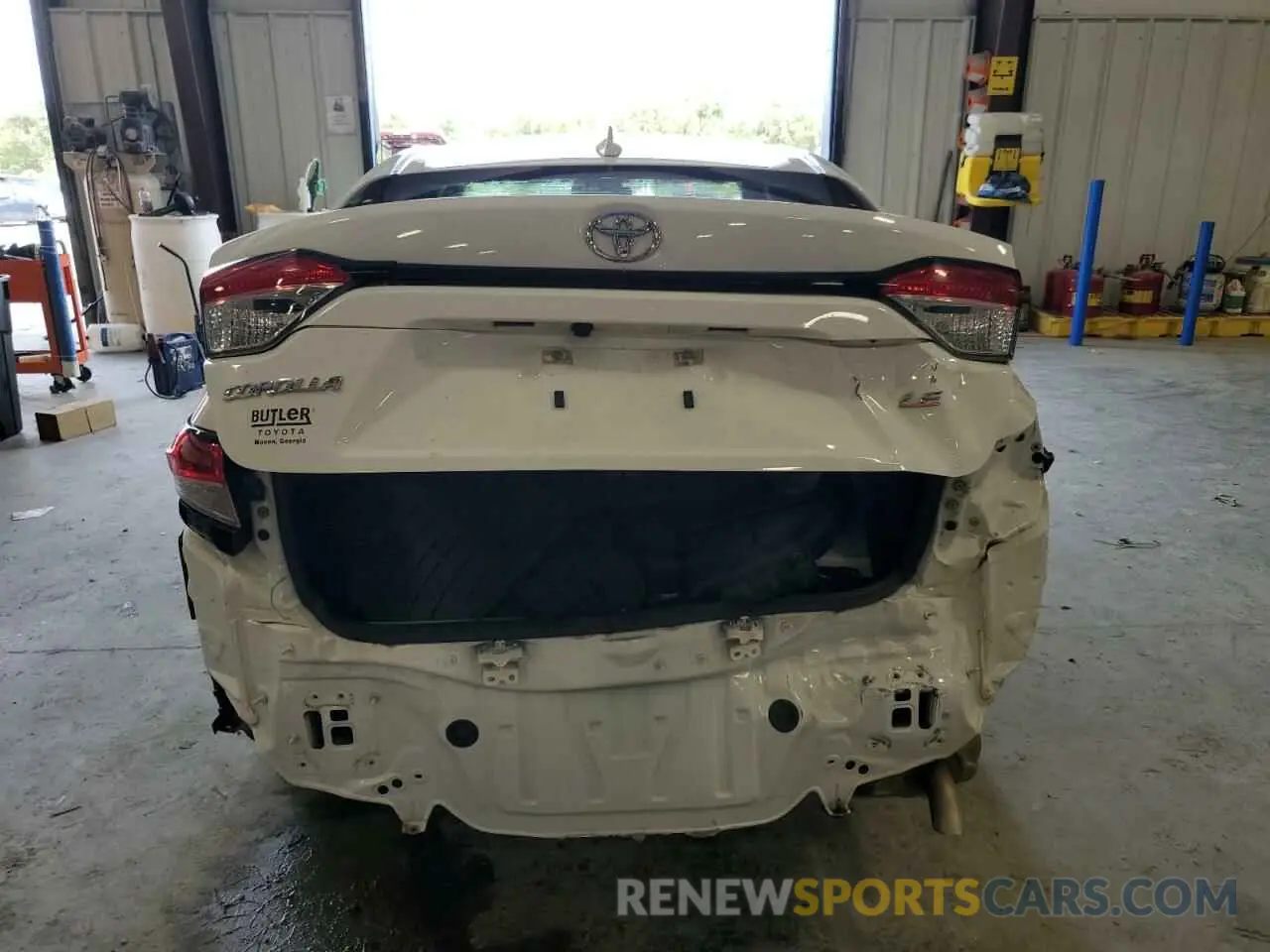 6 Photograph of a damaged car 5YFEPRAE0LP141659 TOYOTA COROLLA 2020