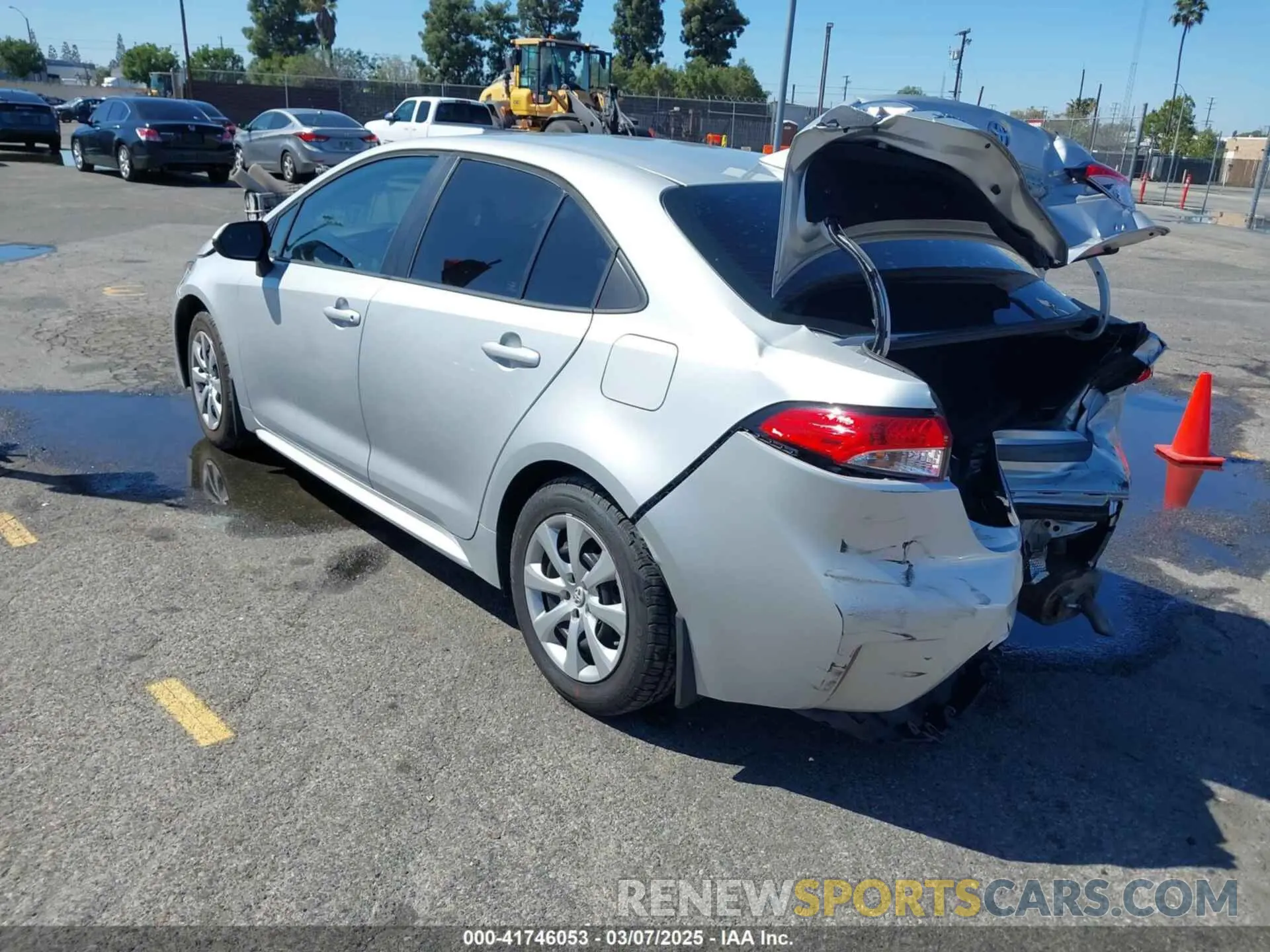 3 Photograph of a damaged car 5YFEPRAE0LP141936 TOYOTA COROLLA 2020
