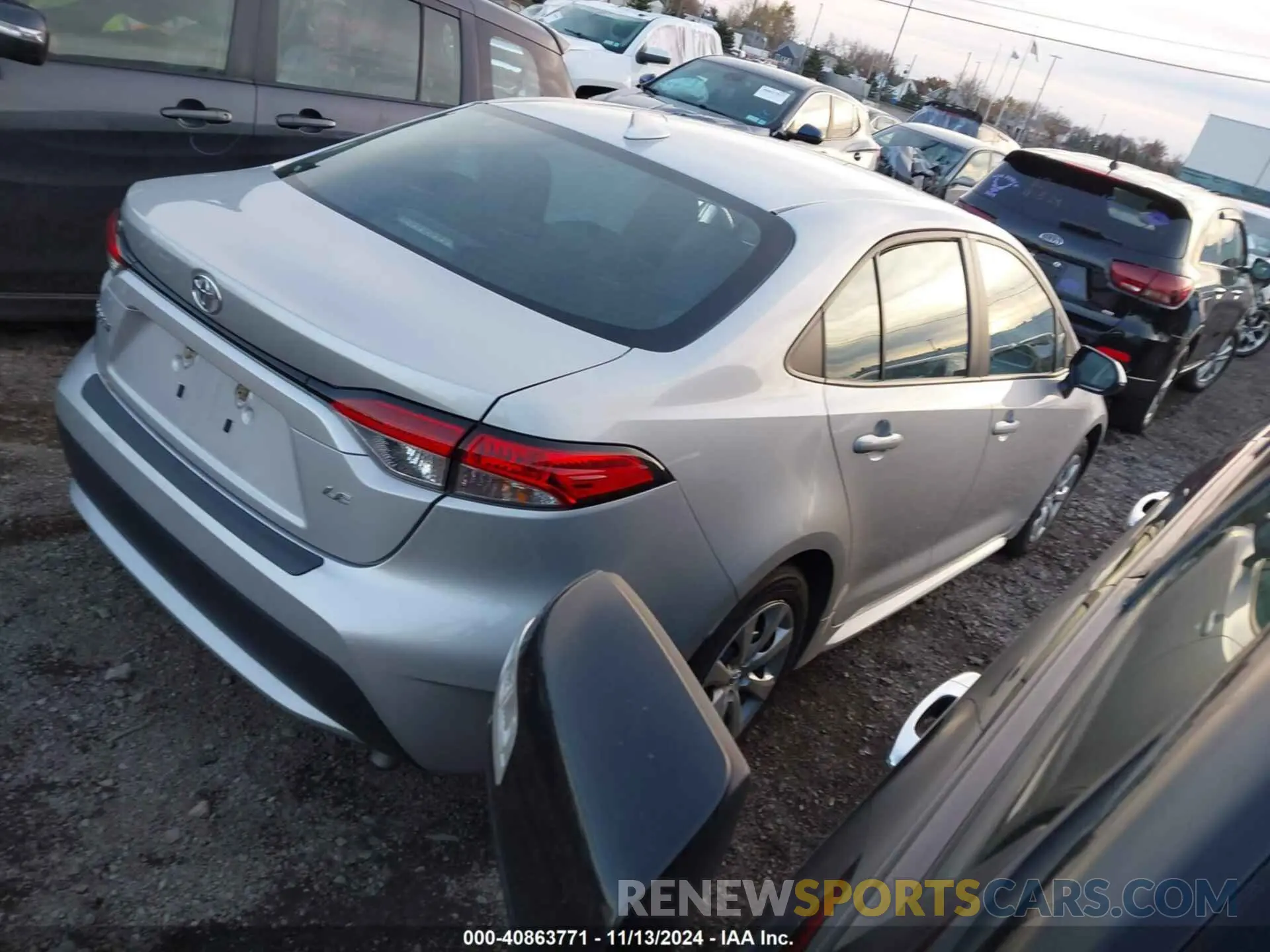 4 Photograph of a damaged car 5YFEPRAE0LP143654 TOYOTA COROLLA 2020