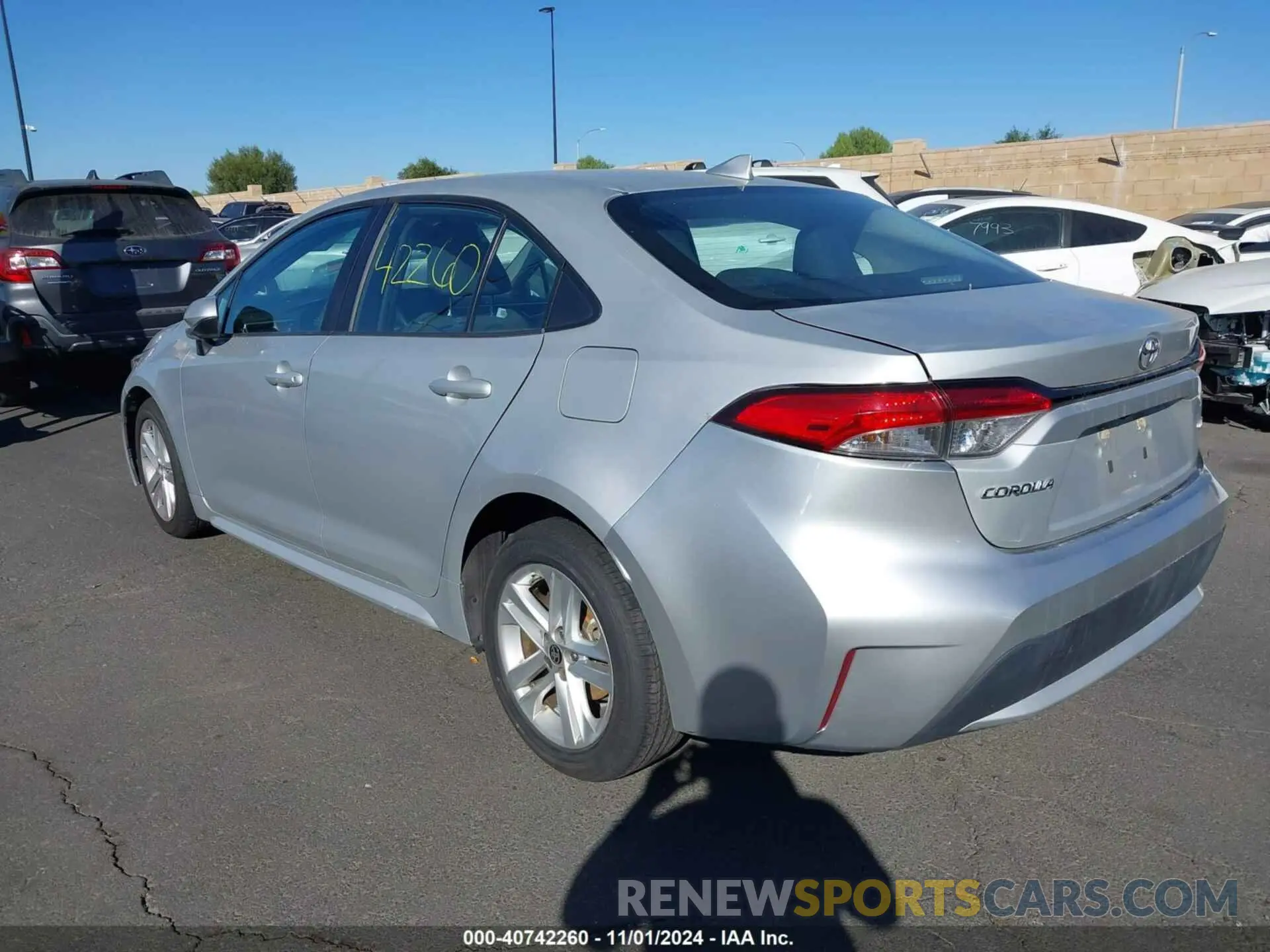3 Photograph of a damaged car 5YFEPRAE1LP021403 TOYOTA COROLLA 2020