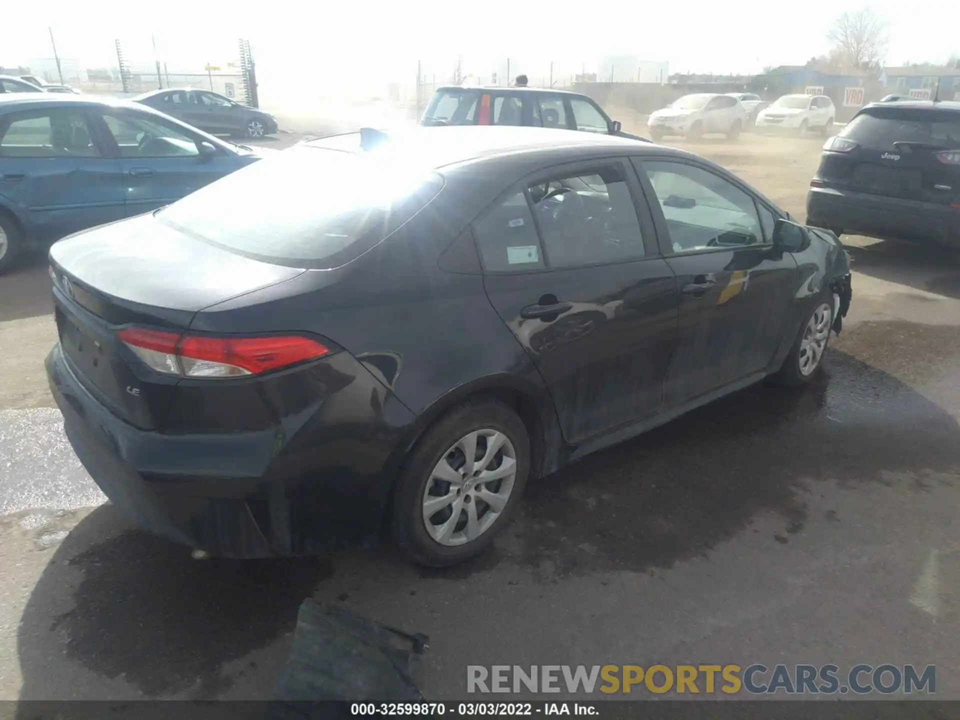 4 Photograph of a damaged car 5YFEPRAE1LP028335 TOYOTA COROLLA 2020