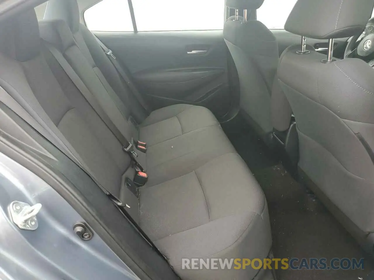 10 Photograph of a damaged car 5YFEPRAE1LP031185 TOYOTA COROLLA 2020
