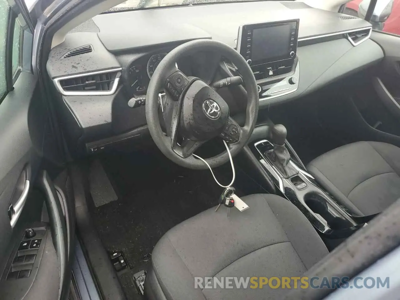 8 Photograph of a damaged car 5YFEPRAE1LP031185 TOYOTA COROLLA 2020