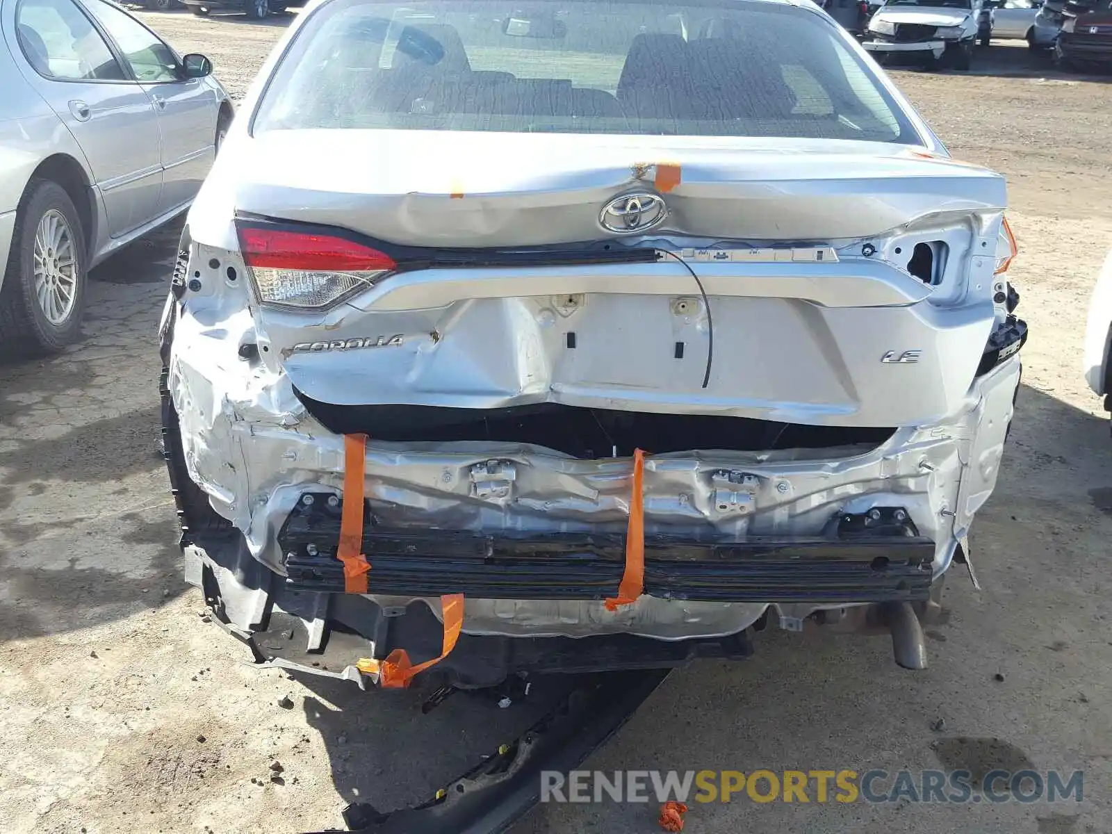 9 Photograph of a damaged car 5YFEPRAE1LP032837 TOYOTA COROLLA 2020