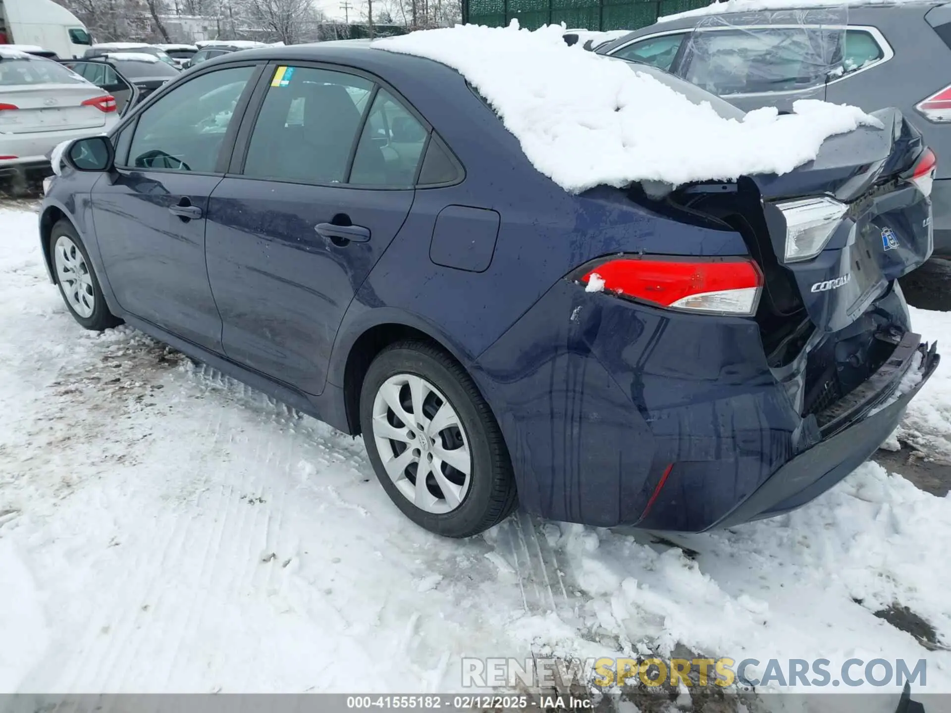 3 Photograph of a damaged car 5YFEPRAE1LP035687 TOYOTA COROLLA 2020