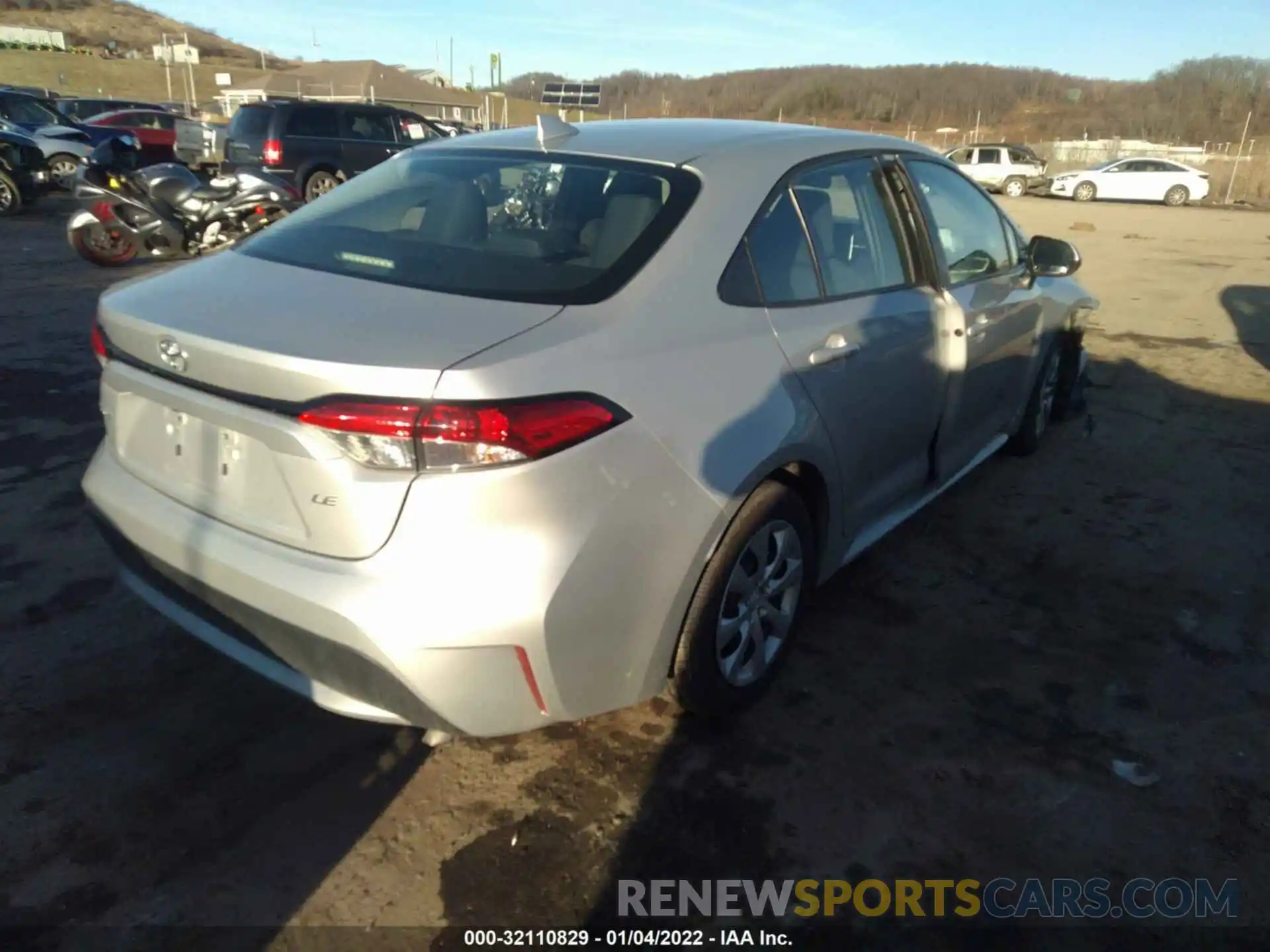 4 Photograph of a damaged car 5YFEPRAE1LP037682 TOYOTA COROLLA 2020