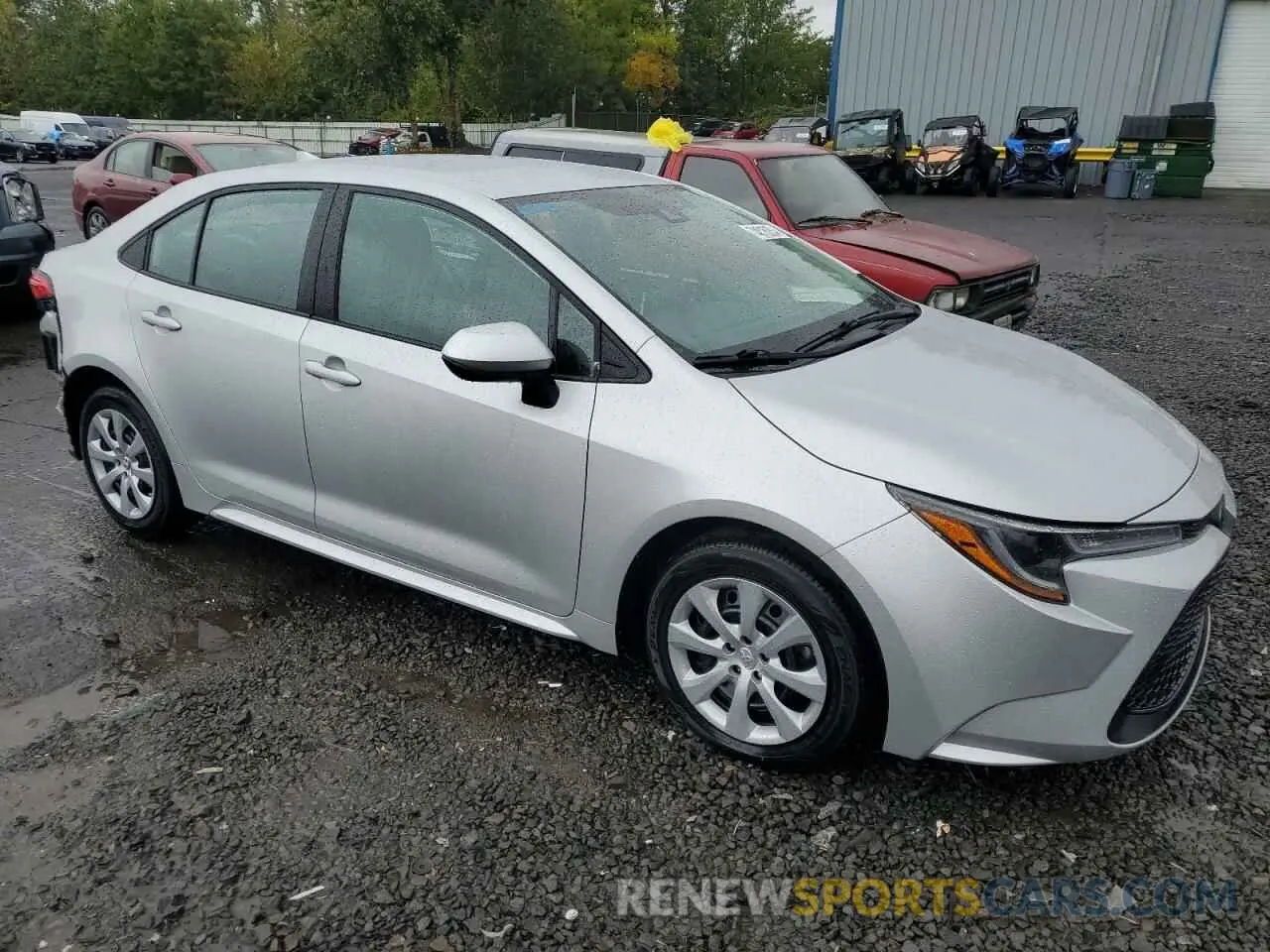 4 Photograph of a damaged car 5YFEPRAE1LP058578 TOYOTA COROLLA 2020