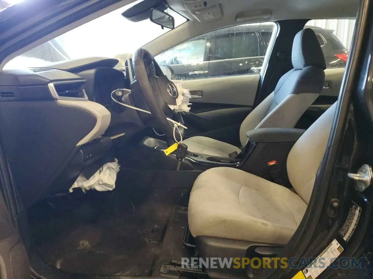 7 Photograph of a damaged car 5YFEPRAE1LP066793 TOYOTA COROLLA 2020