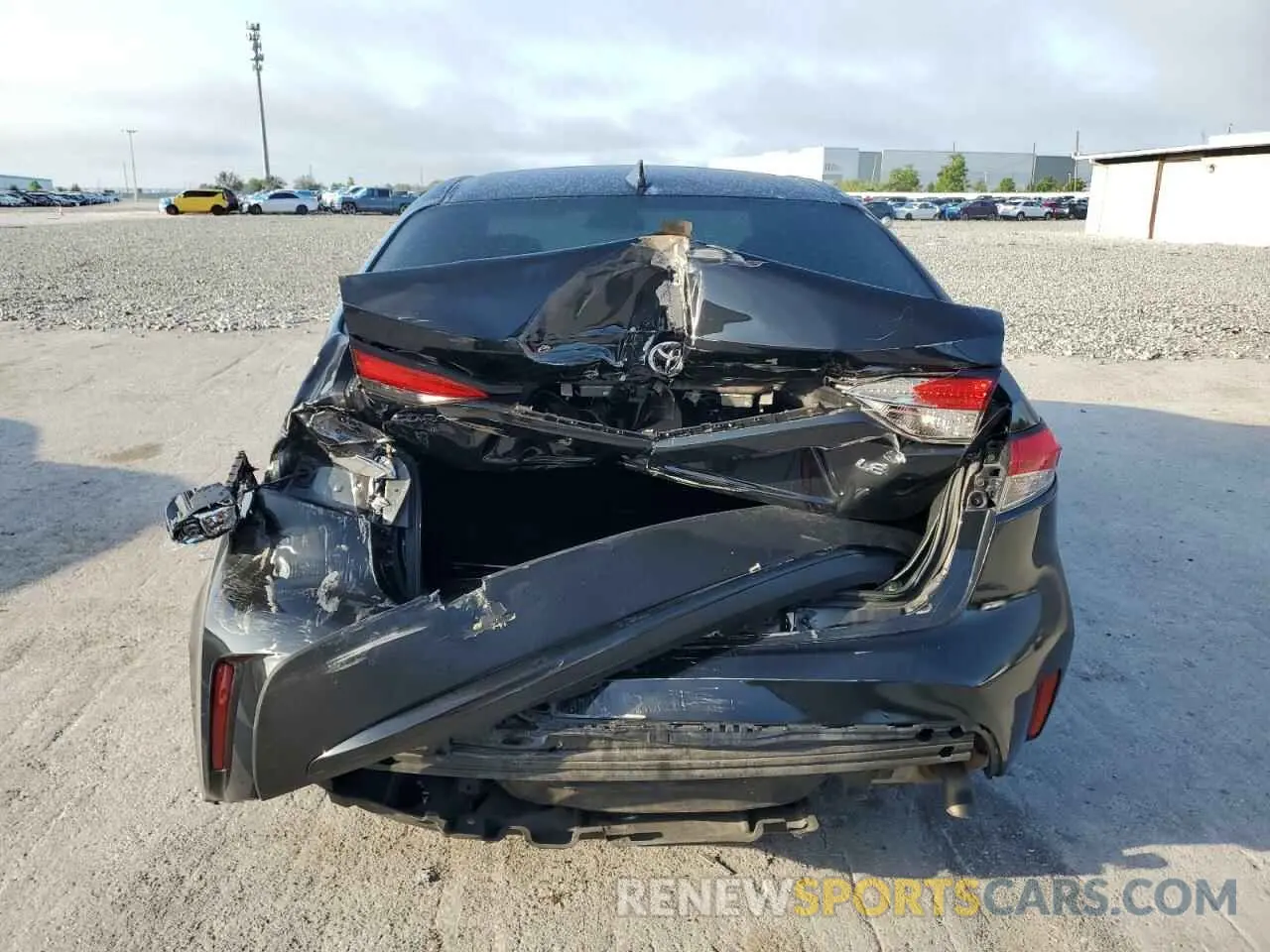 6 Photograph of a damaged car 5YFEPRAE1LP071640 TOYOTA COROLLA 2020