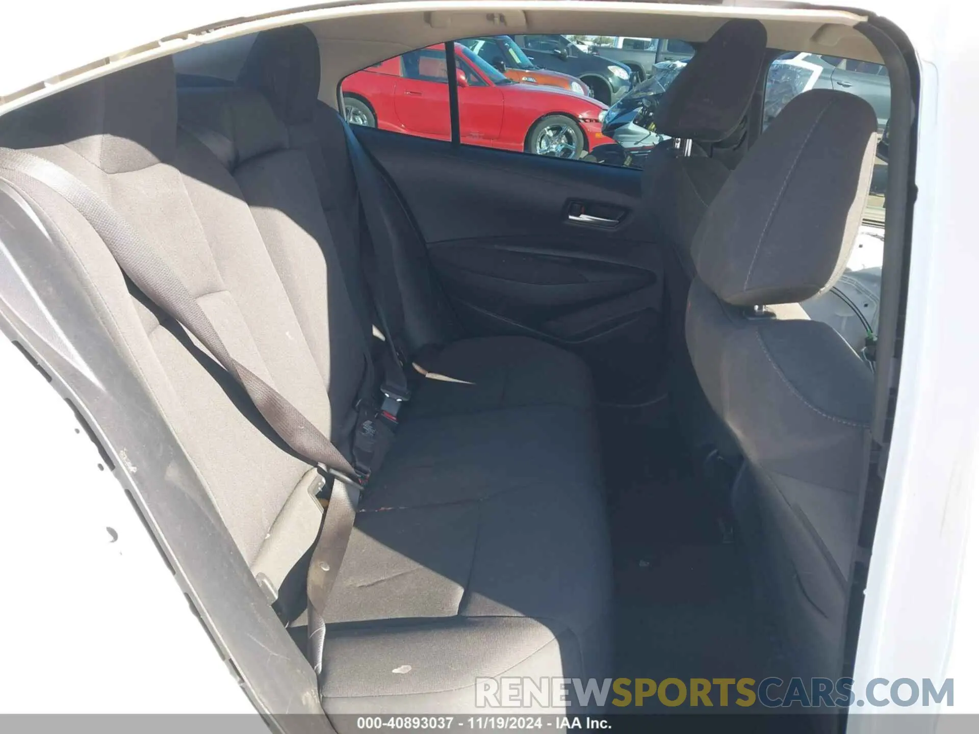 8 Photograph of a damaged car 5YFEPRAE1LP073145 TOYOTA COROLLA 2020
