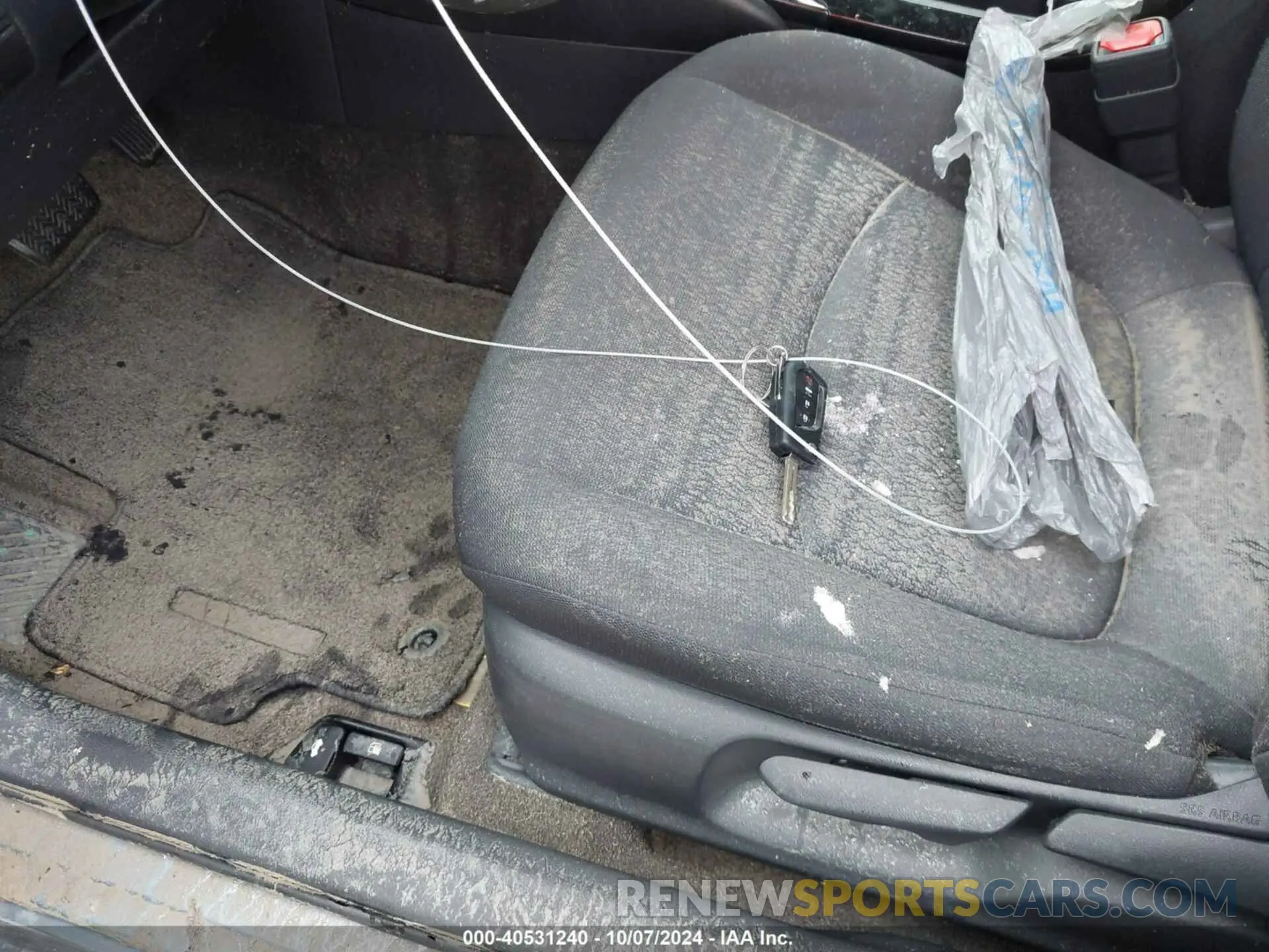 6 Photograph of a damaged car 5YFEPRAE1LP073663 TOYOTA COROLLA 2020