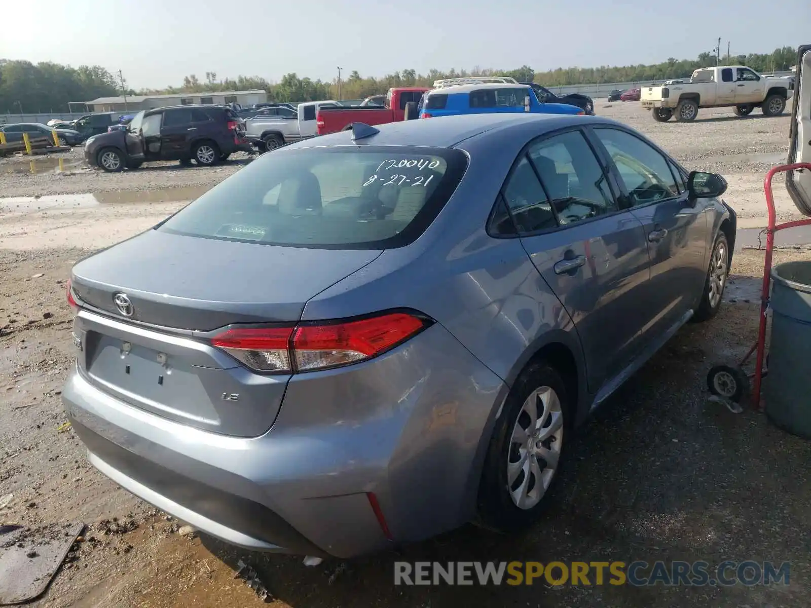 4 Photograph of a damaged car 5YFEPRAE1LP075199 TOYOTA COROLLA 2020