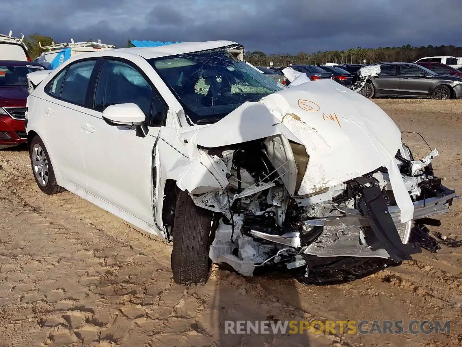 1 Photograph of a damaged car 5YFEPRAE1LP078541 TOYOTA COROLLA 2020