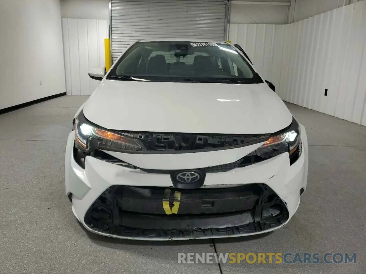 5 Photograph of a damaged car 5YFEPRAE1LP078653 TOYOTA COROLLA 2020