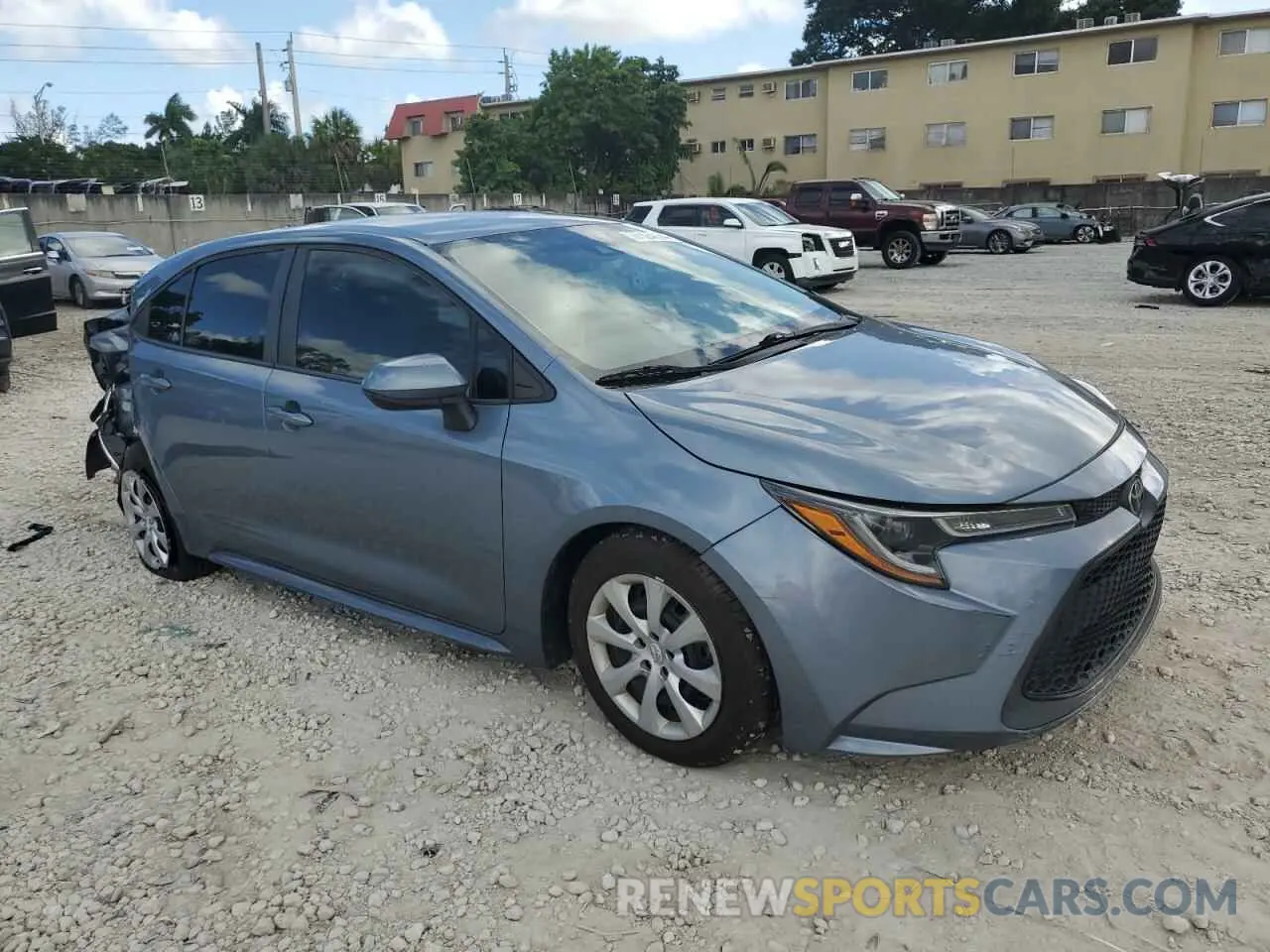 4 Photograph of a damaged car 5YFEPRAE1LP078930 TOYOTA COROLLA 2020
