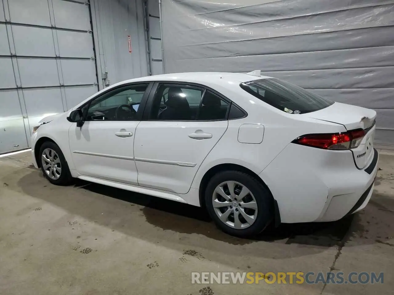 2 Photograph of a damaged car 5YFEPRAE1LP079642 TOYOTA COROLLA 2020