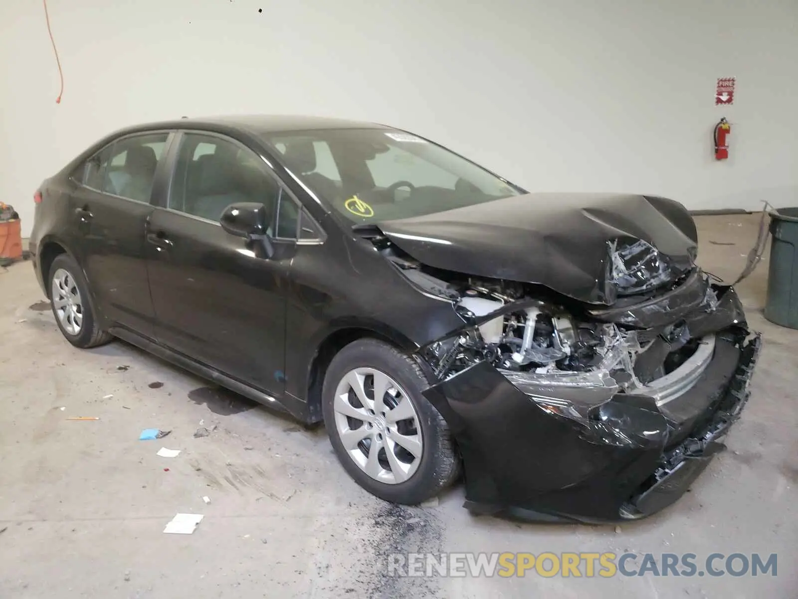 1 Photograph of a damaged car 5YFEPRAE1LP080435 TOYOTA COROLLA 2020
