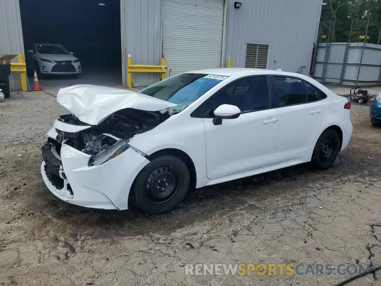 1 Photograph of a damaged car 5YFEPRAE1LP082816 TOYOTA COROLLA 2020
