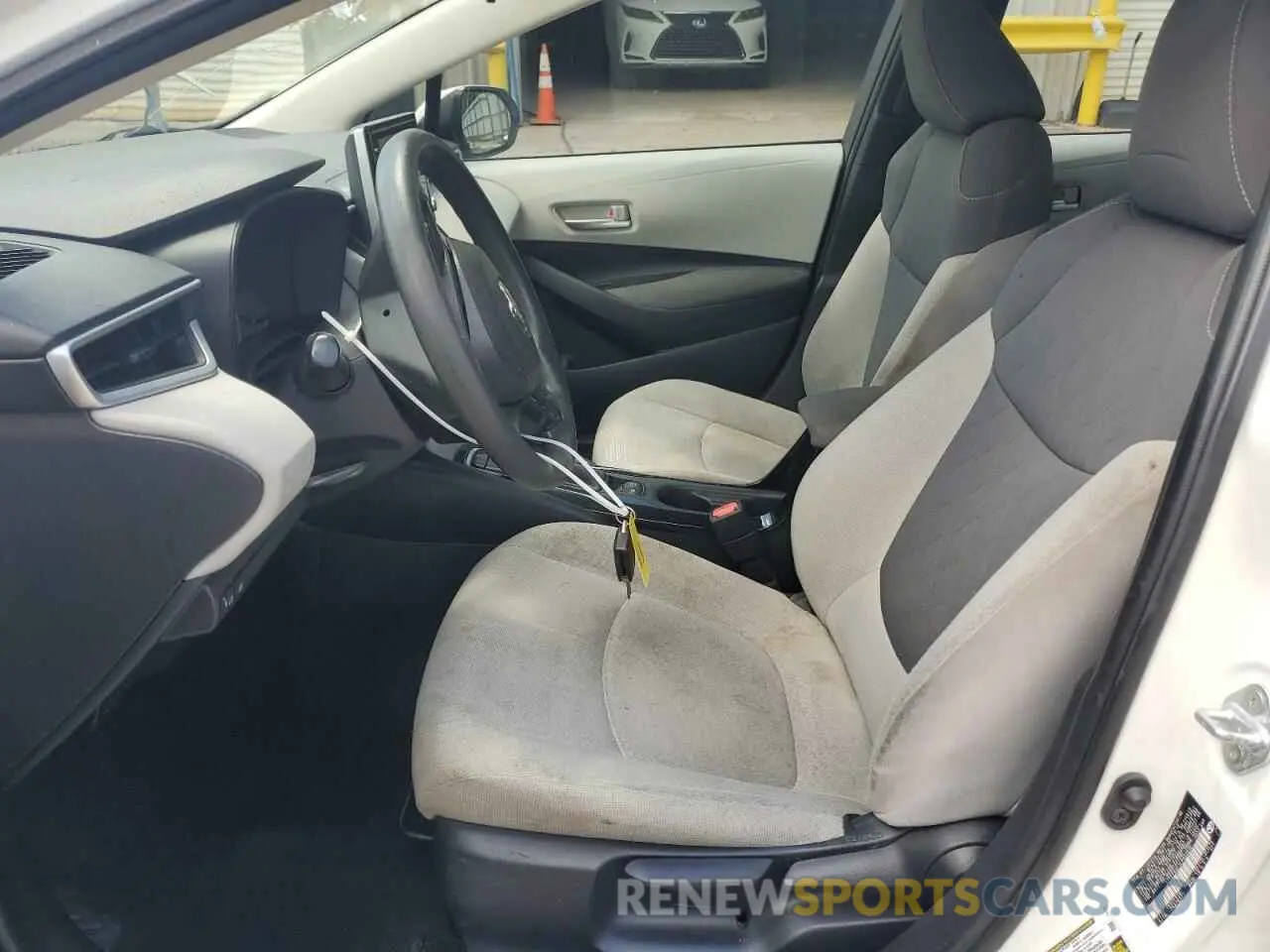 7 Photograph of a damaged car 5YFEPRAE1LP082816 TOYOTA COROLLA 2020