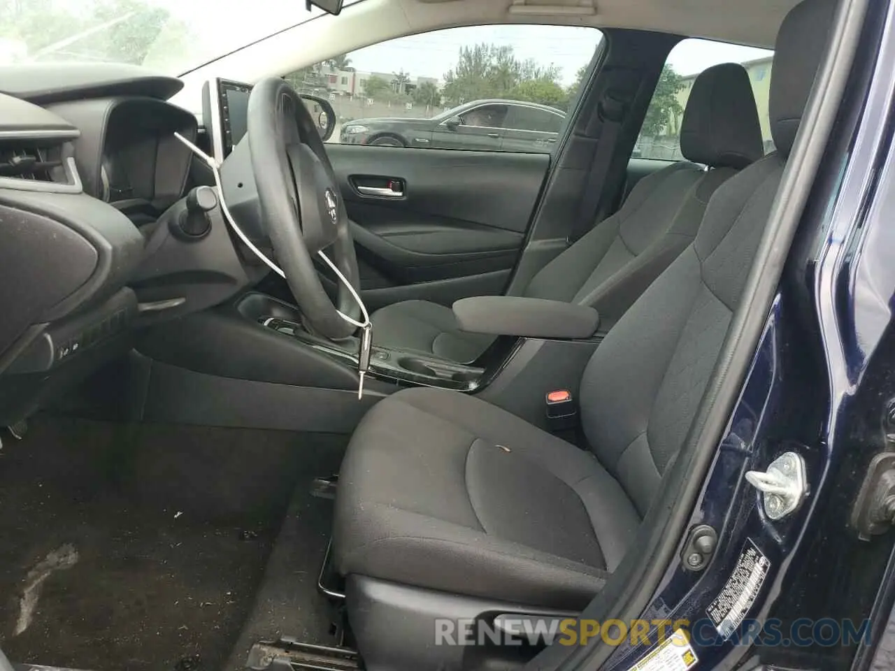 7 Photograph of a damaged car 5YFEPRAE1LP083240 TOYOTA COROLLA 2020