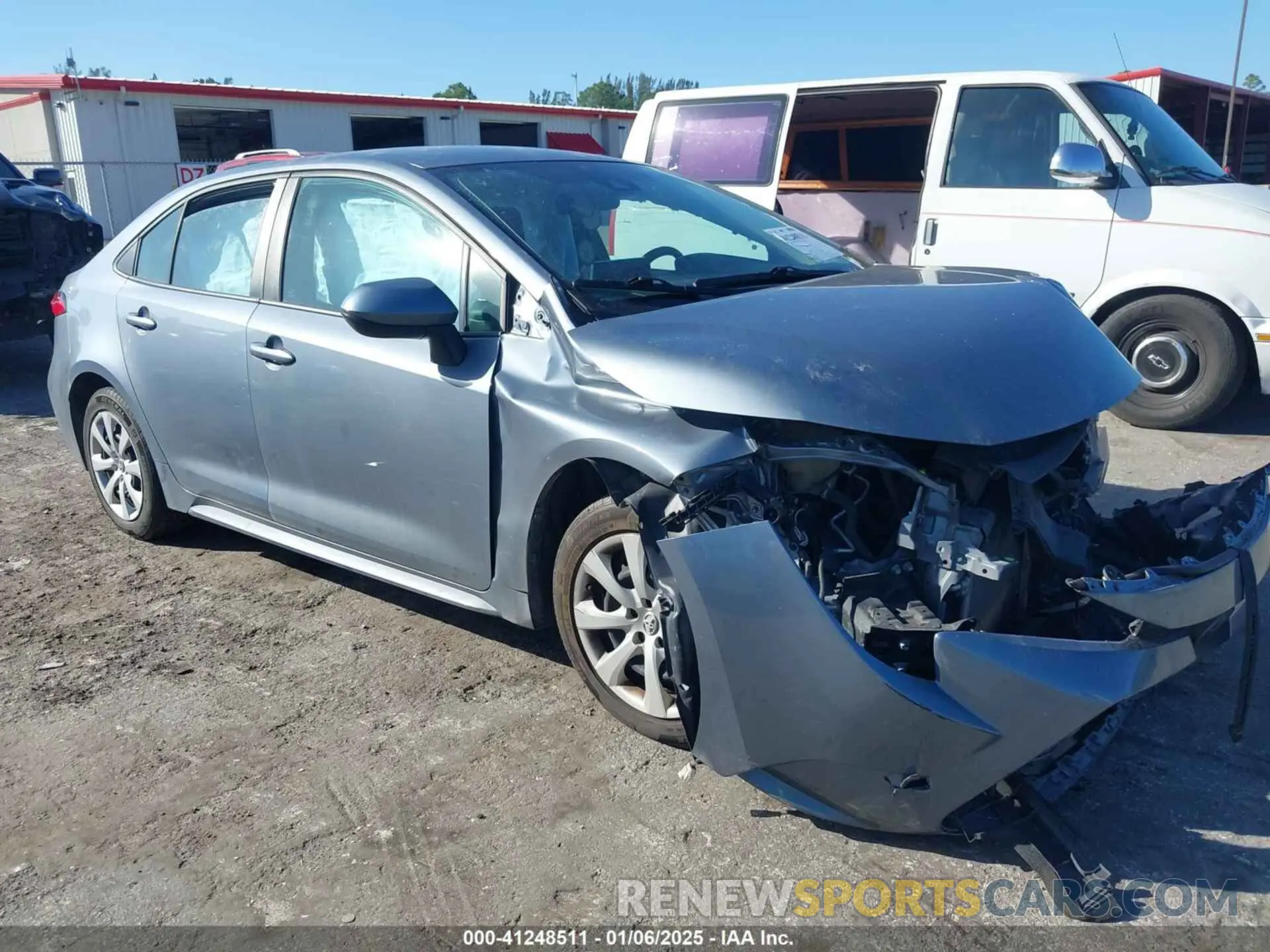 1 Photograph of a damaged car 5YFEPRAE1LP083285 TOYOTA COROLLA 2020
