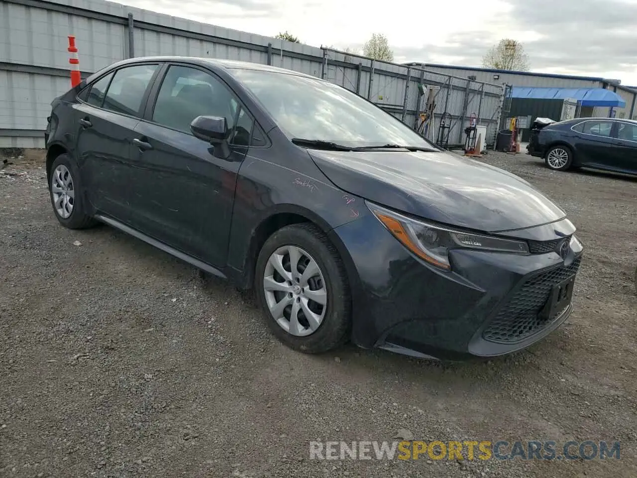 4 Photograph of a damaged car 5YFEPRAE1LP083366 TOYOTA COROLLA 2020