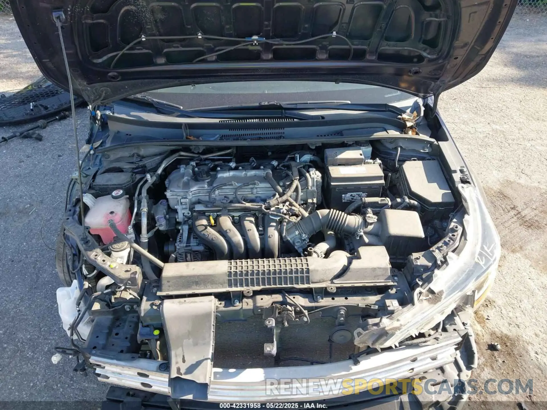 10 Photograph of a damaged car 5YFEPRAE1LP084615 TOYOTA COROLLA 2020