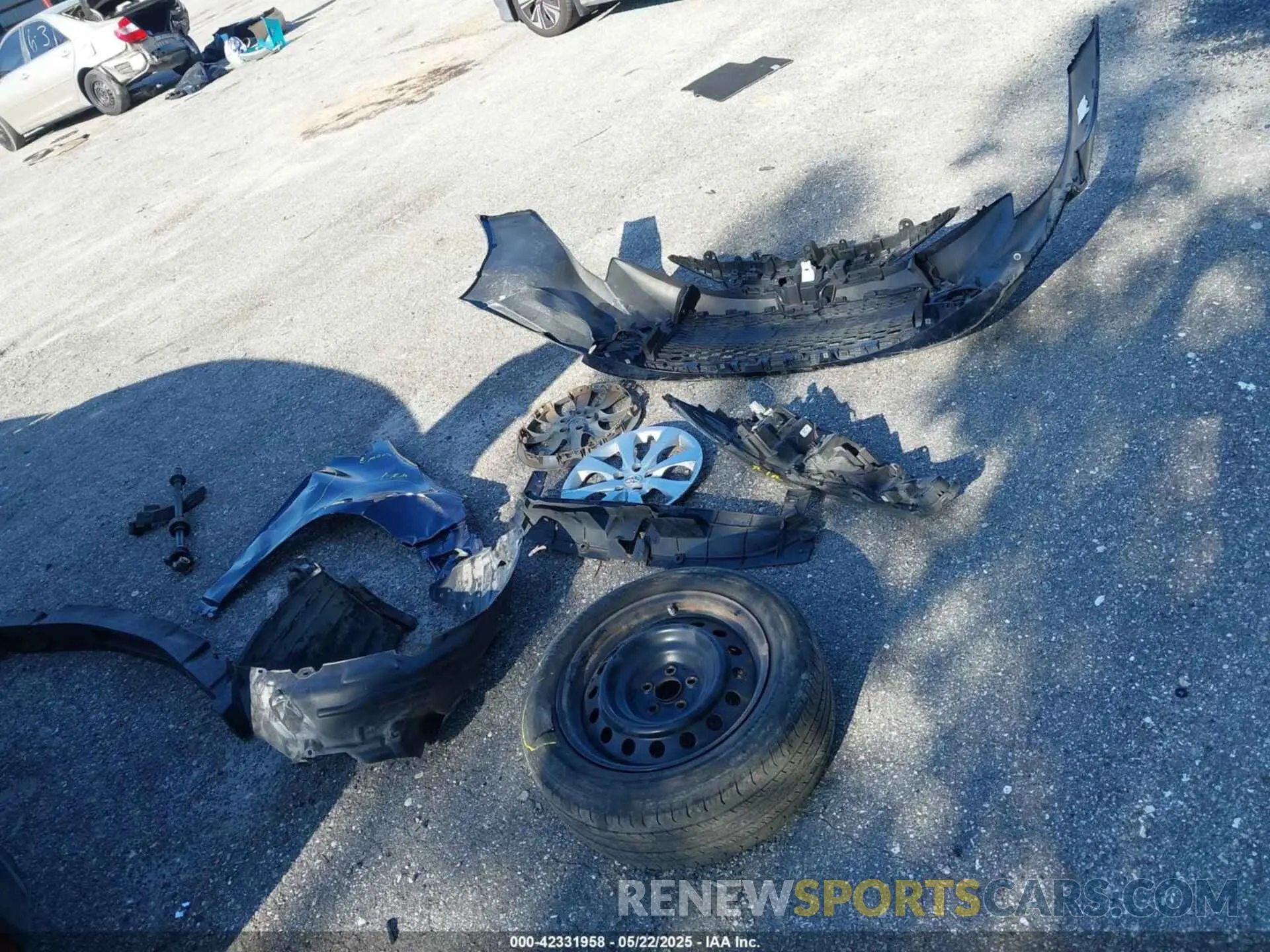 12 Photograph of a damaged car 5YFEPRAE1LP084615 TOYOTA COROLLA 2020