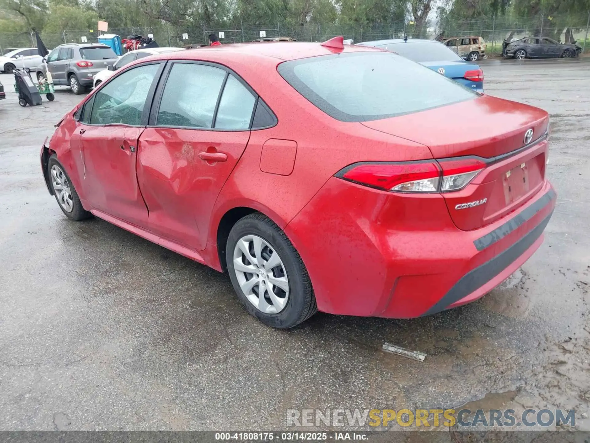 3 Photograph of a damaged car 5YFEPRAE1LP096201 TOYOTA COROLLA 2020
