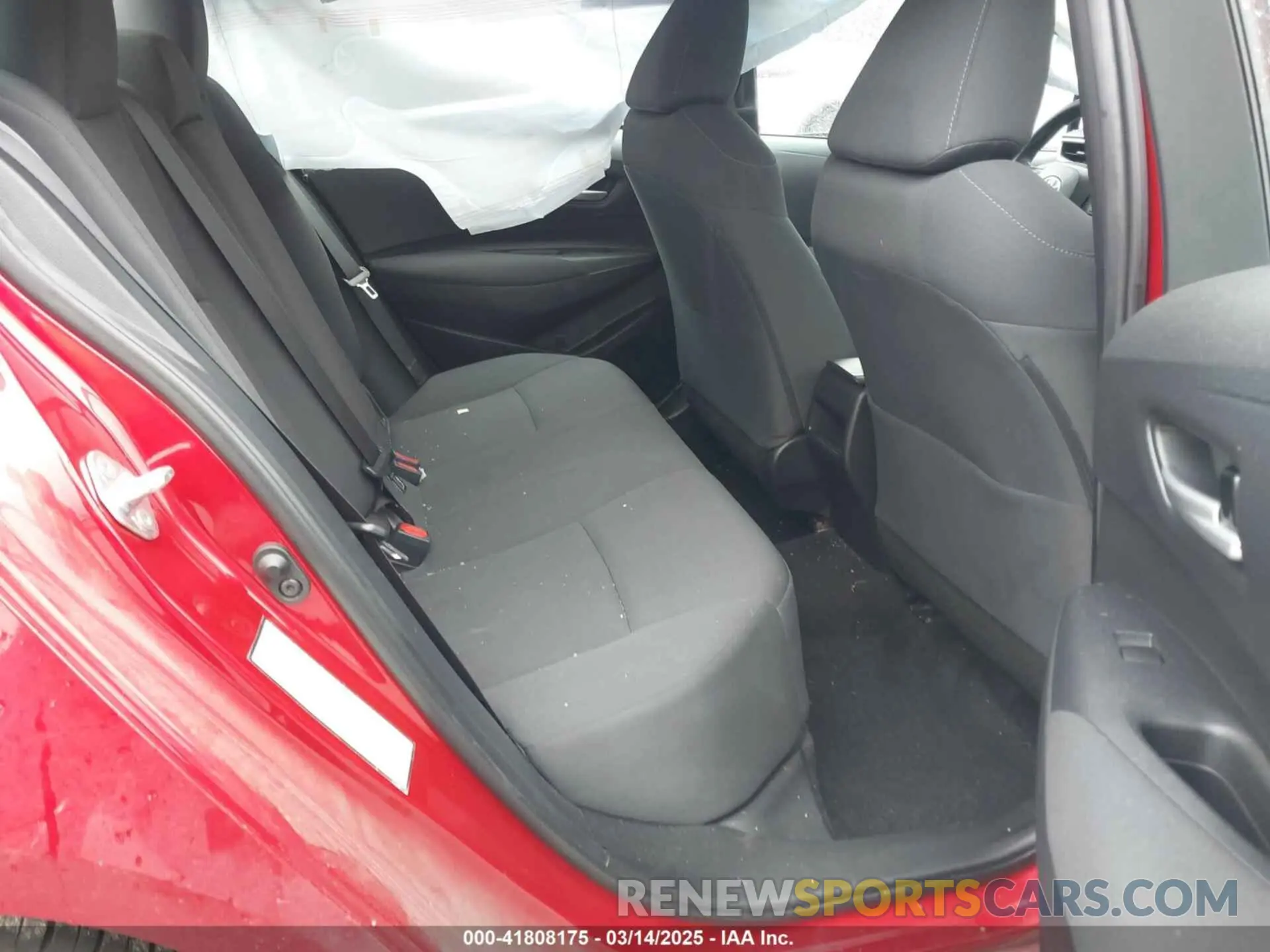 8 Photograph of a damaged car 5YFEPRAE1LP096201 TOYOTA COROLLA 2020