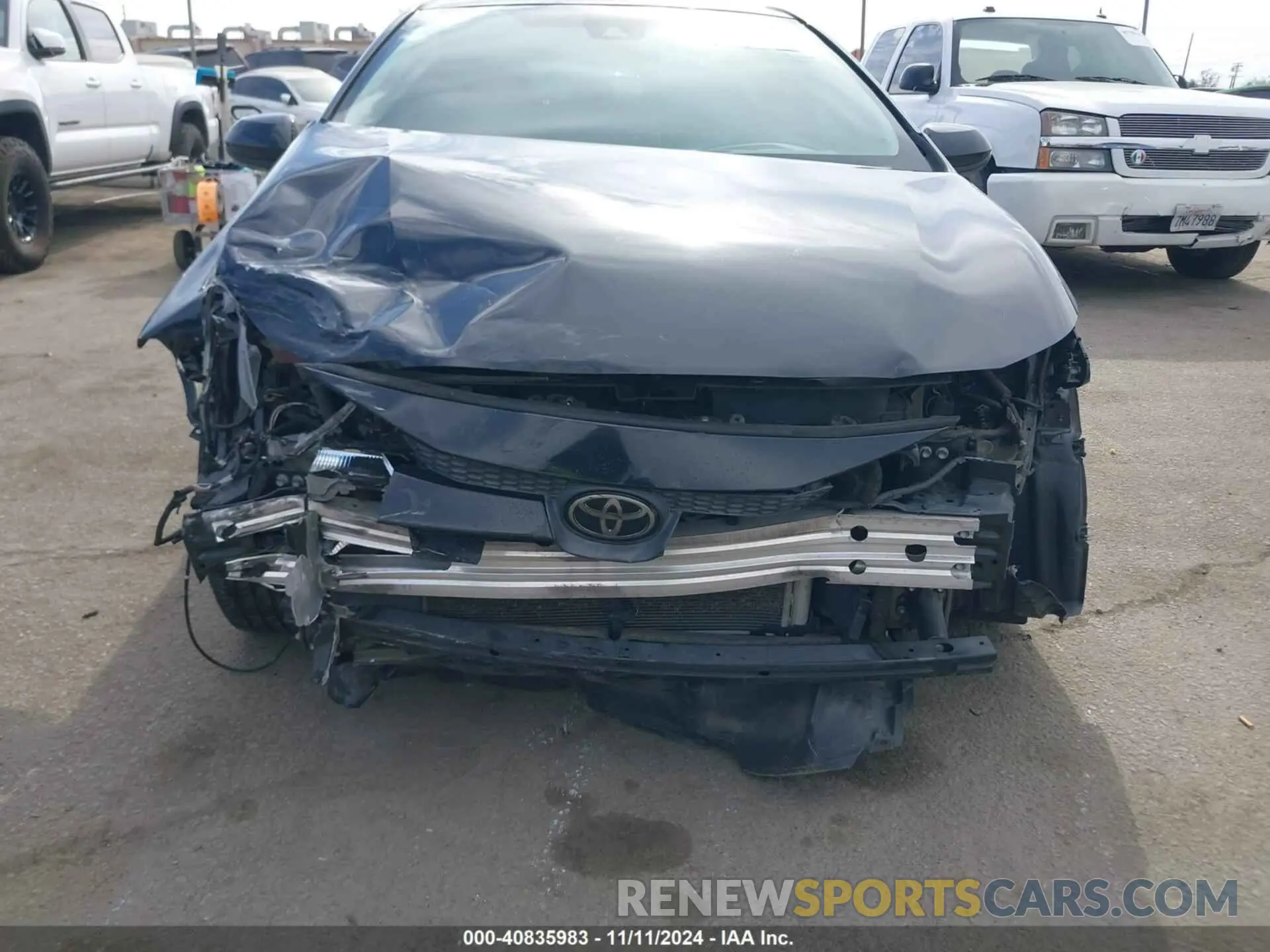6 Photograph of a damaged car 5YFEPRAE1LP097624 TOYOTA COROLLA 2020