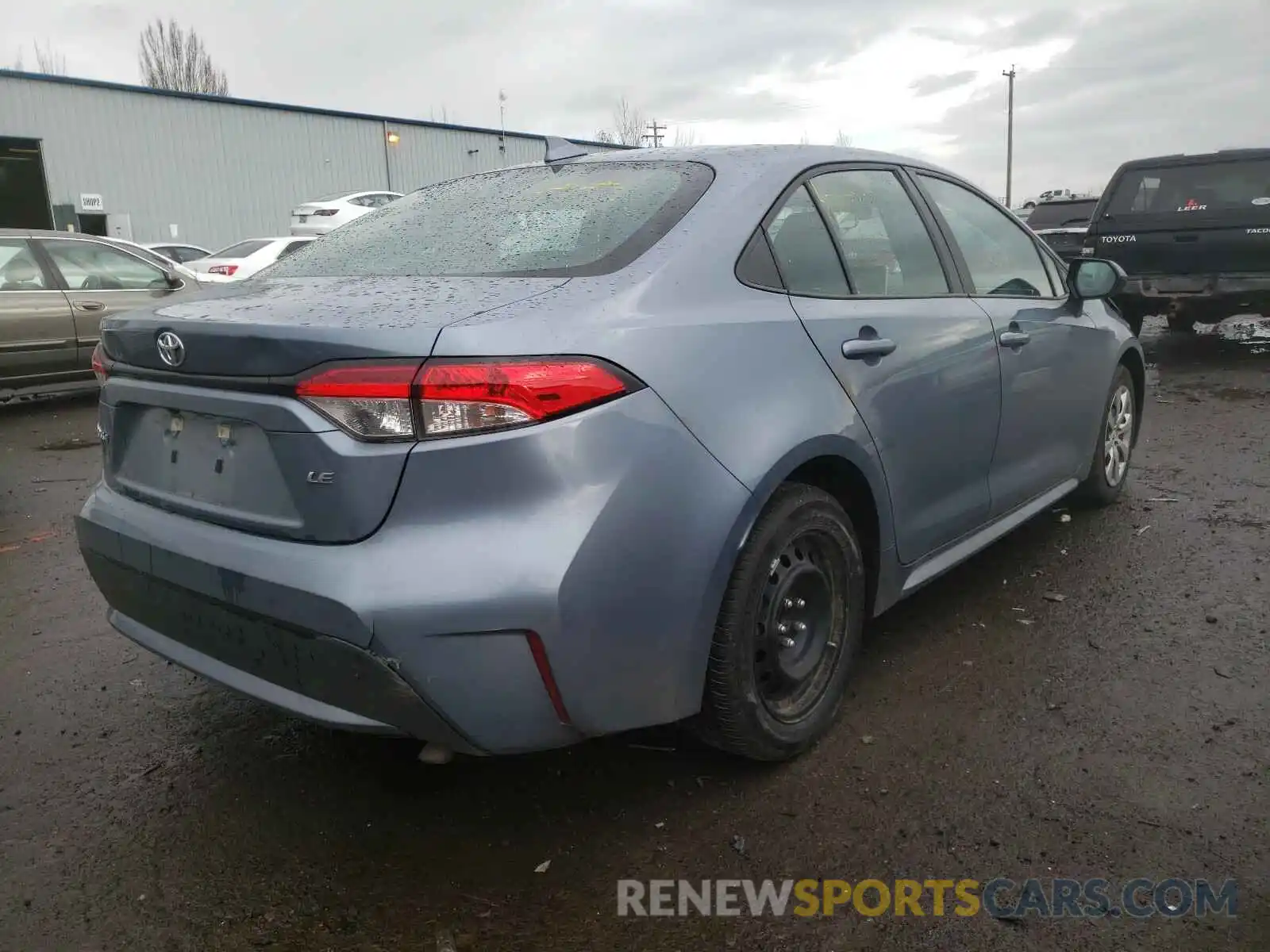 4 Photograph of a damaged car 5YFEPRAE1LP100750 TOYOTA COROLLA 2020