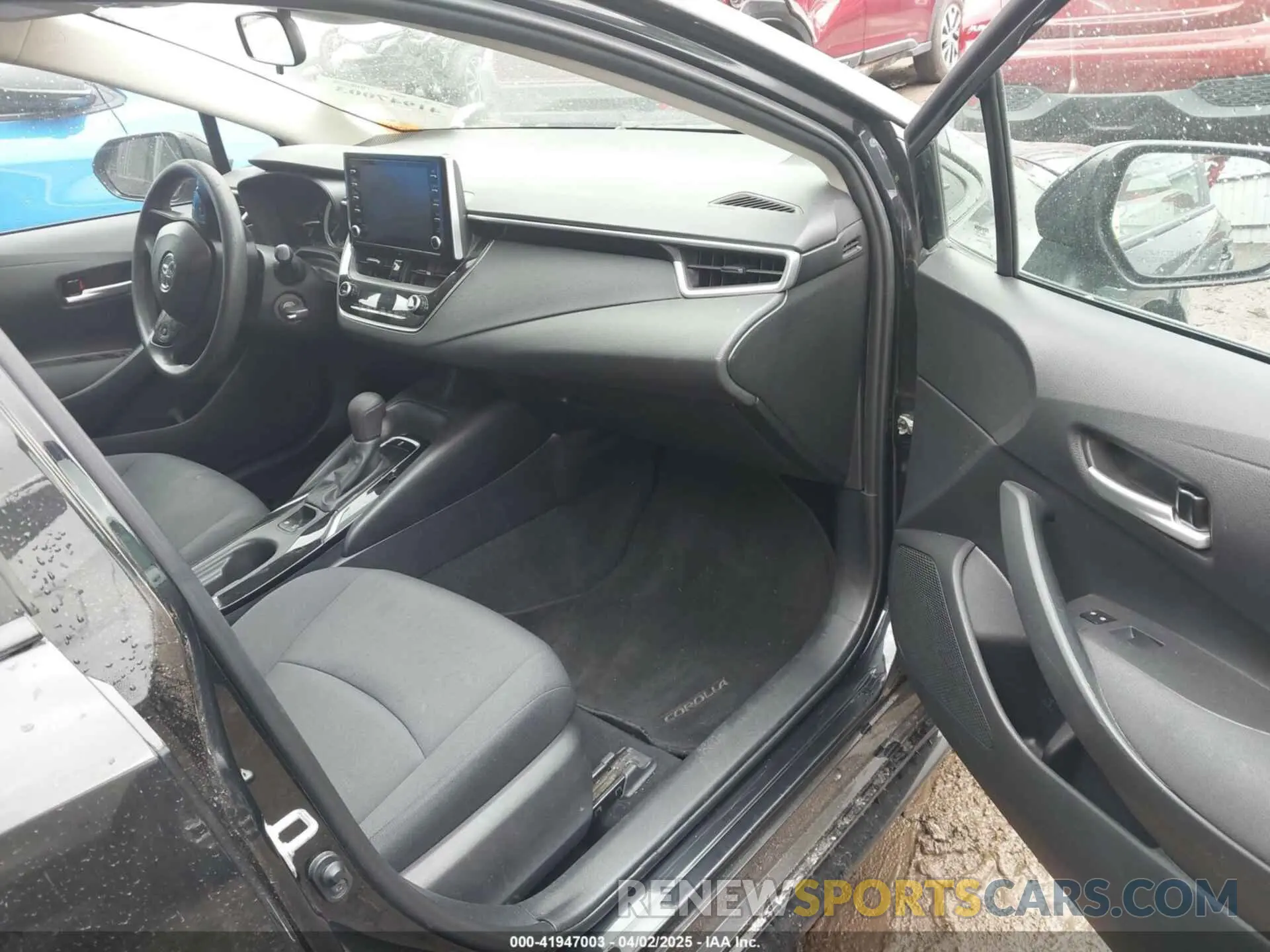 5 Photograph of a damaged car 5YFEPRAE1LP100893 TOYOTA COROLLA 2020