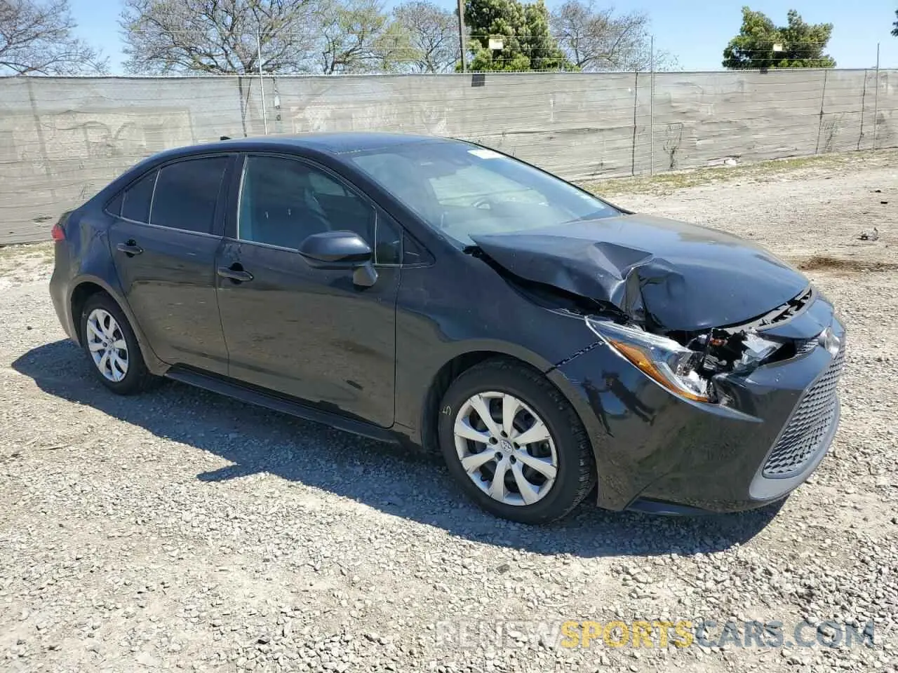 4 Photograph of a damaged car 5YFEPRAE1LP101171 TOYOTA COROLLA 2020
