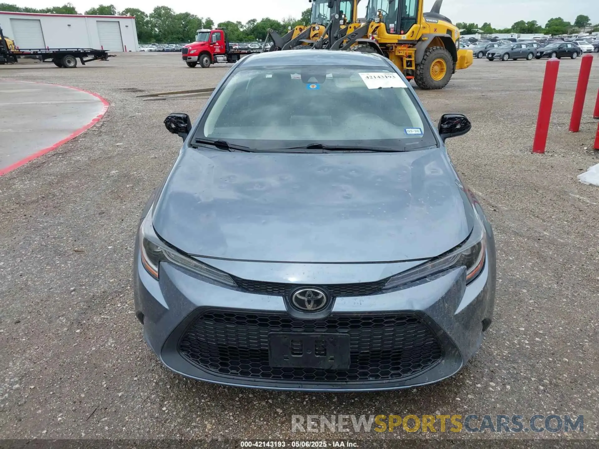 11 Photograph of a damaged car 5YFEPRAE1LP105317 TOYOTA COROLLA 2020