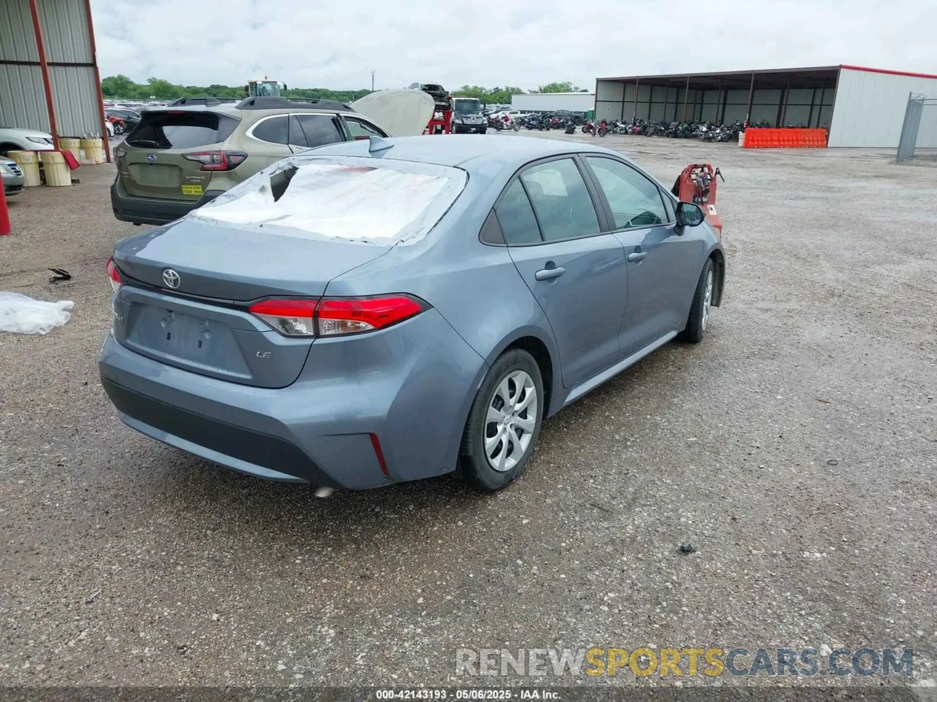 4 Photograph of a damaged car 5YFEPRAE1LP105317 TOYOTA COROLLA 2020