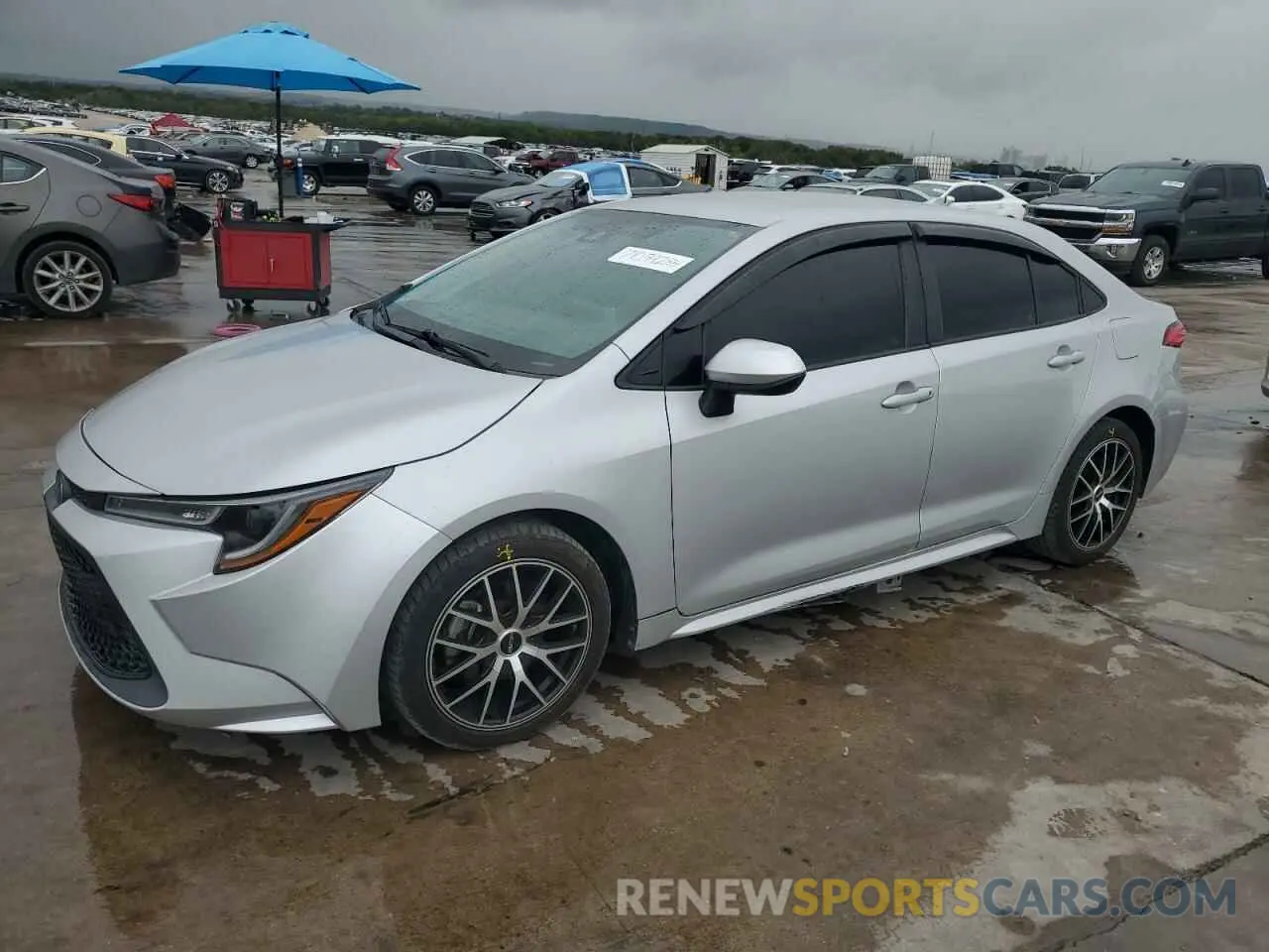 1 Photograph of a damaged car 5YFEPRAE1LP107004 TOYOTA COROLLA 2020