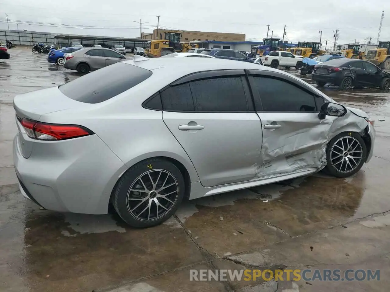 3 Photograph of a damaged car 5YFEPRAE1LP107004 TOYOTA COROLLA 2020